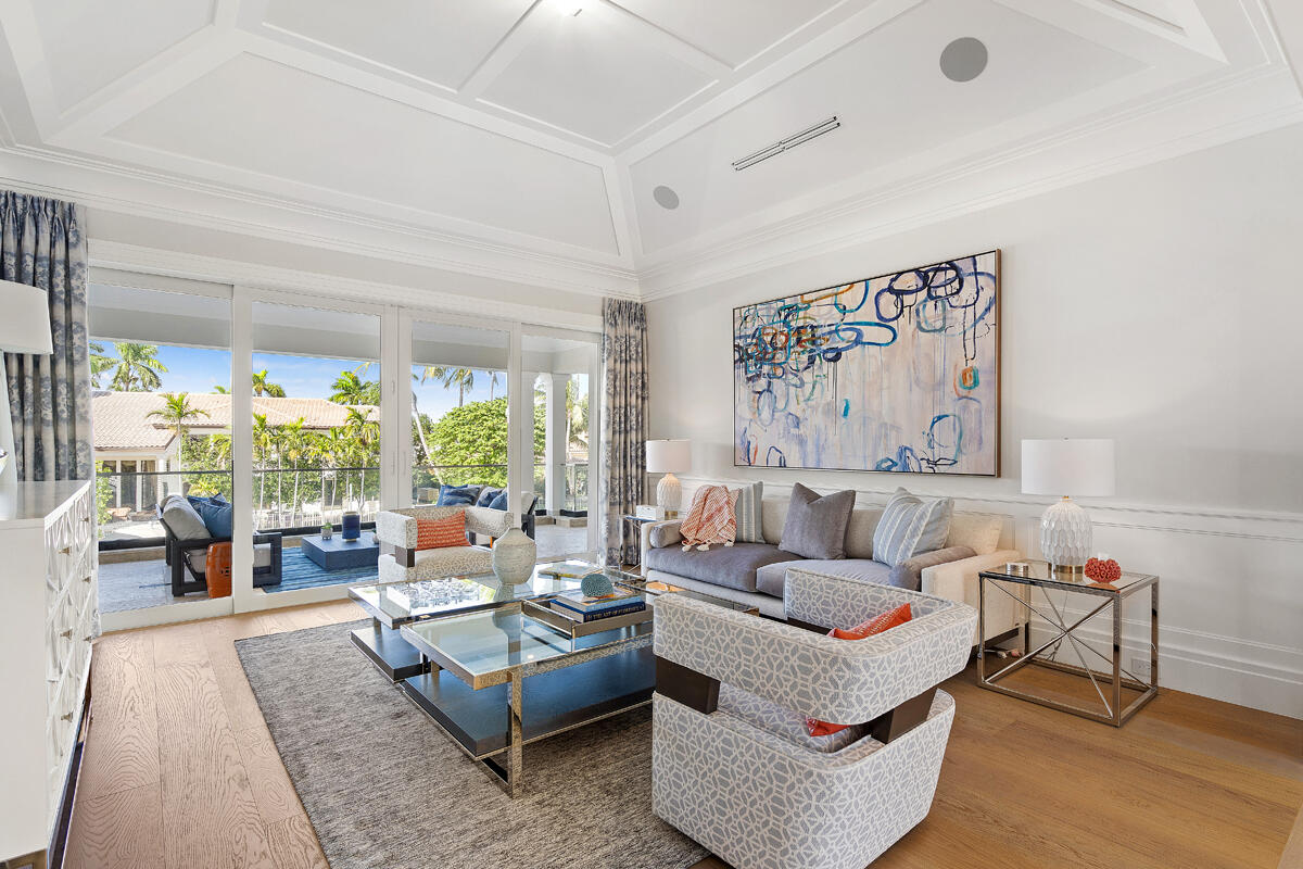 ROYAL PALM YACHT & COUNTRY CLUB - Residential
