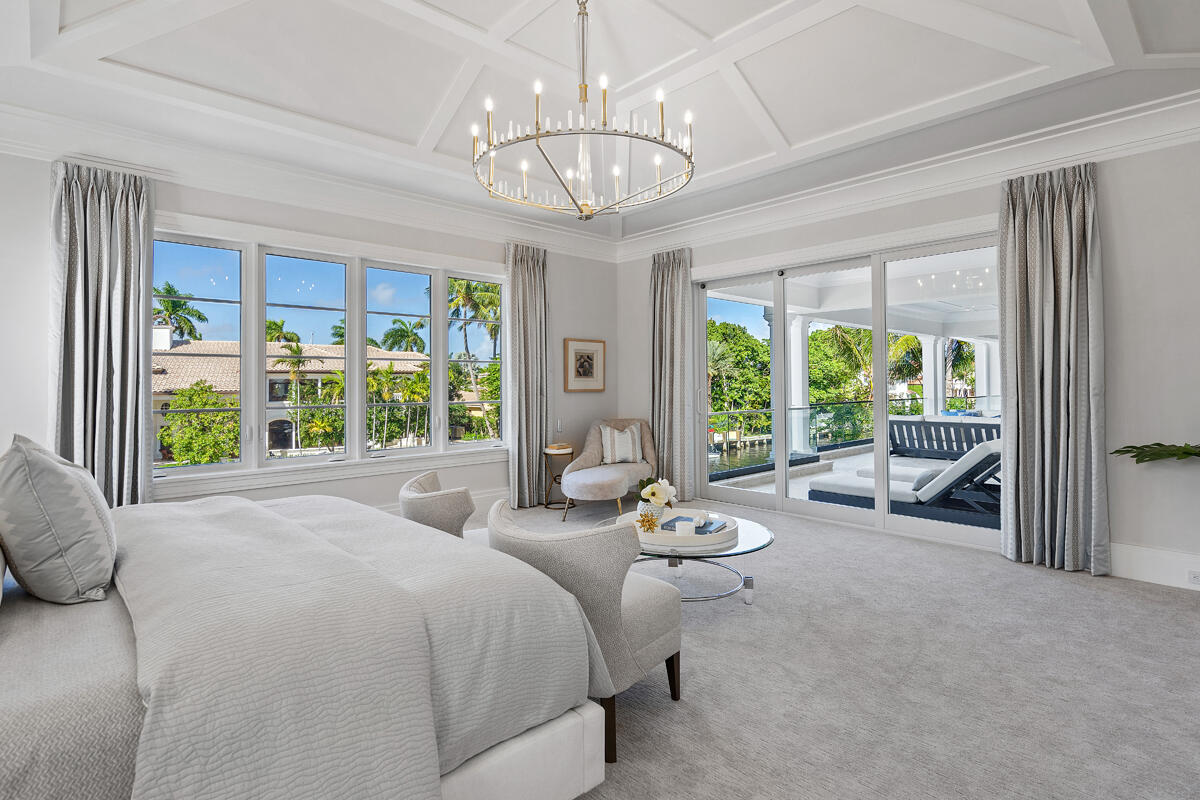 ROYAL PALM YACHT & COUNTRY CLUB - Residential