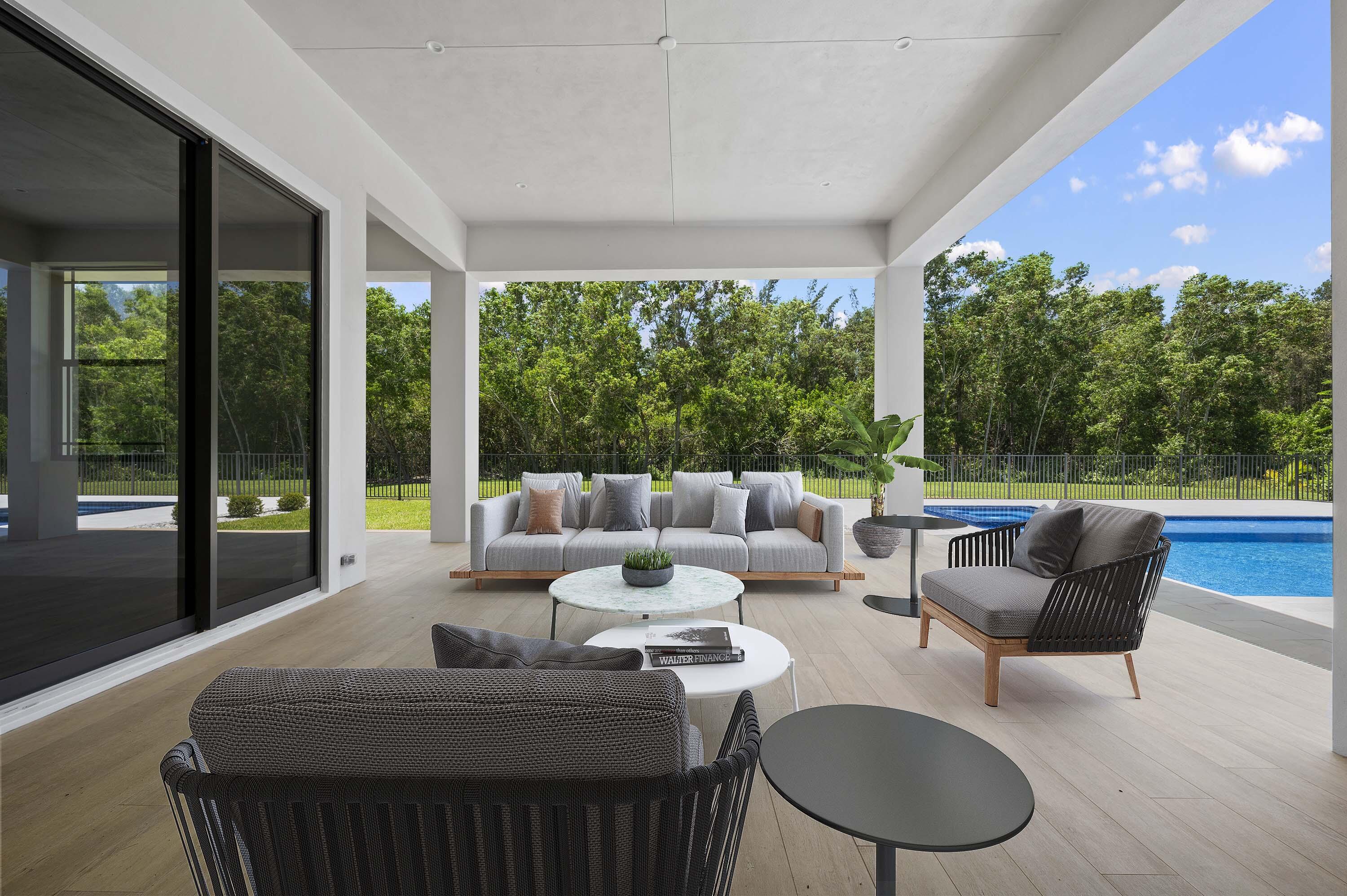 STONEWAL ESTATES, BAY HILL ESTATES - Residential