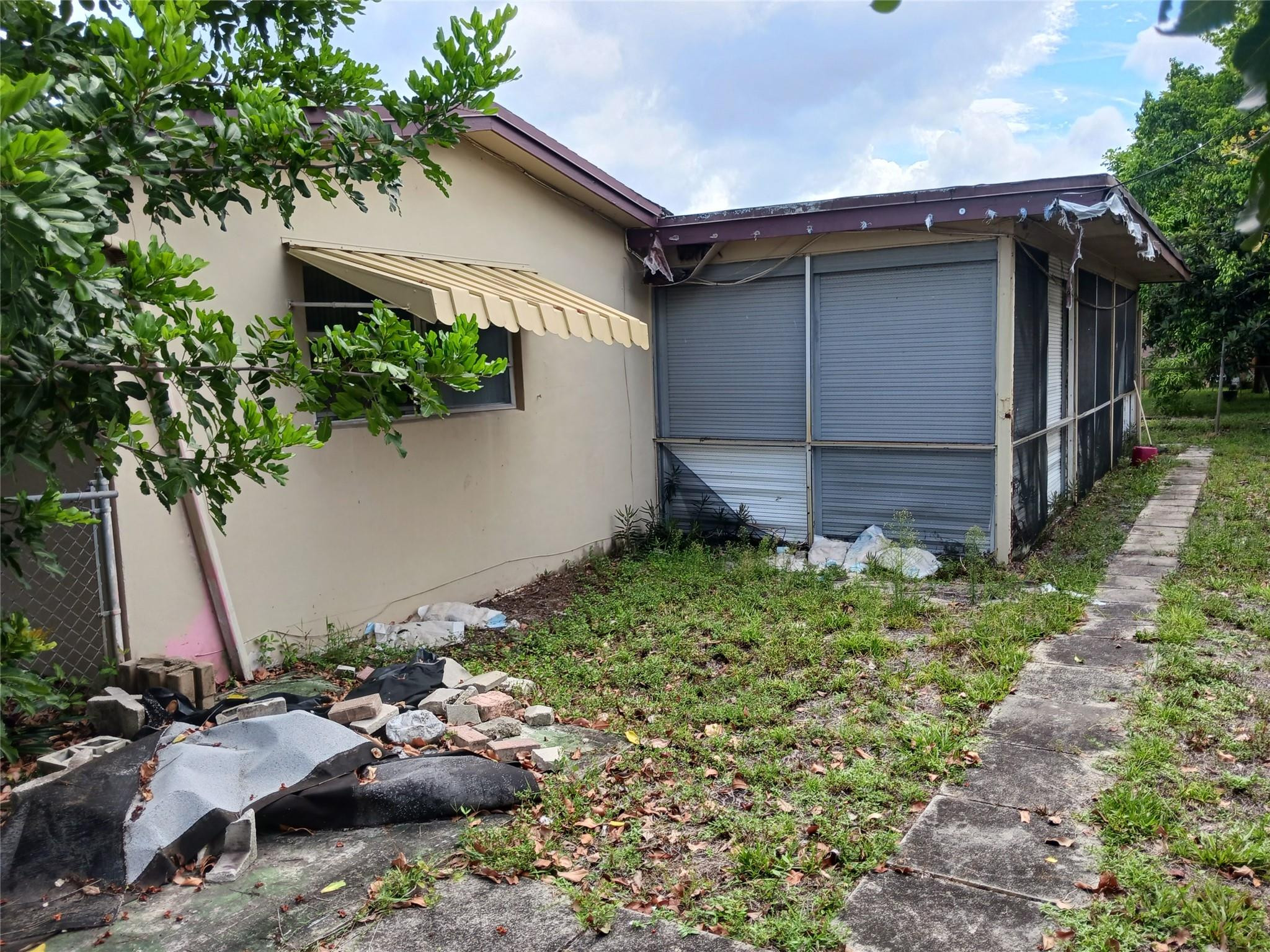 MIRAMAR PARK THIRD ADD - Residential
