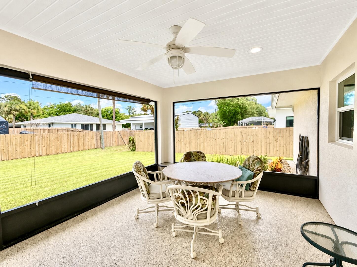 GROVENOR ESTATES UNIT ONE - Residential