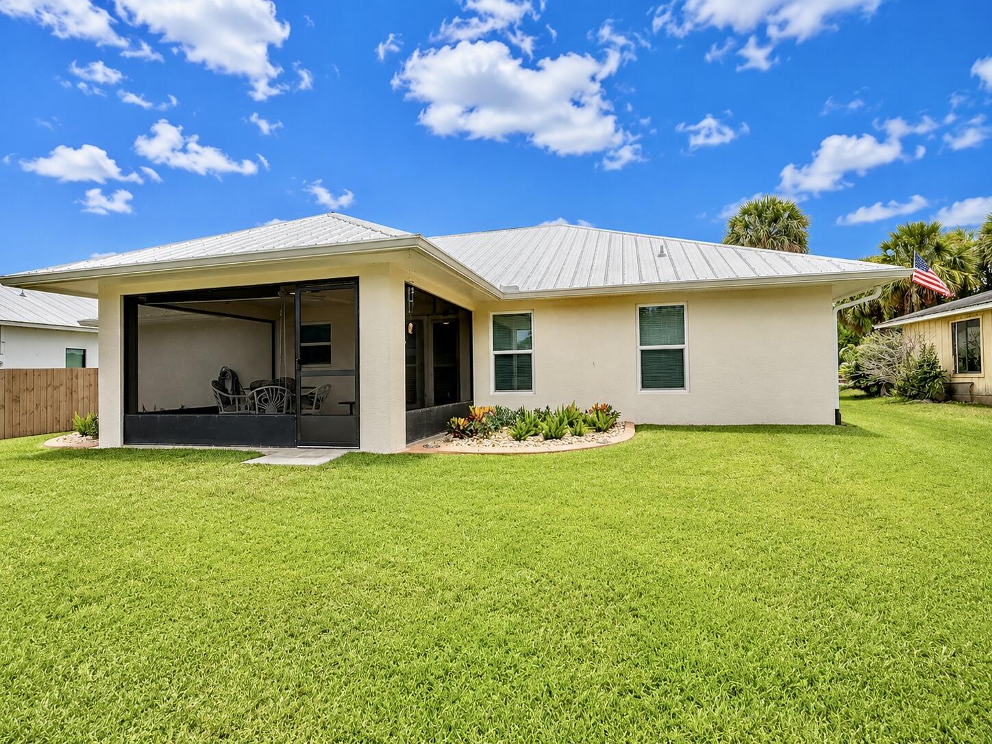 GROVENOR ESTATES UNIT ONE - Residential