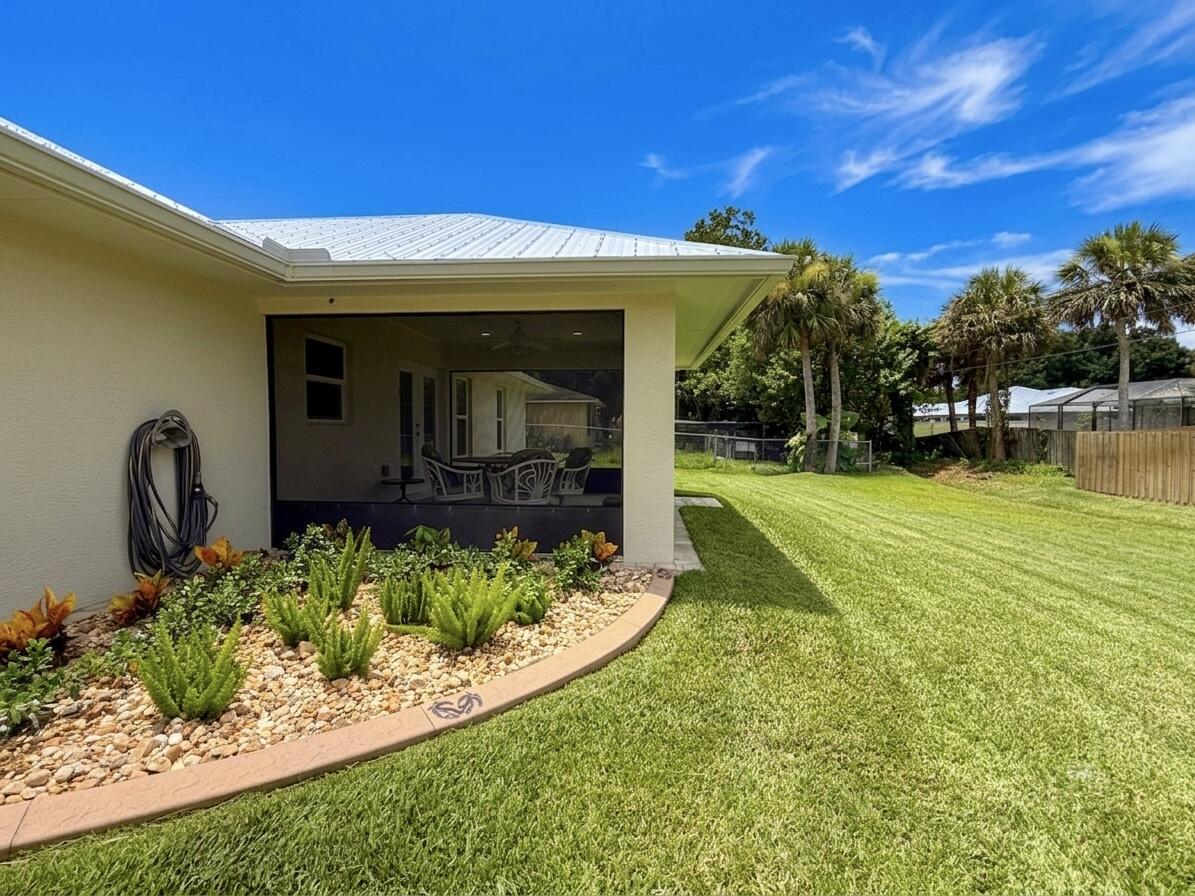 GROVENOR ESTATES UNIT ONE - Residential