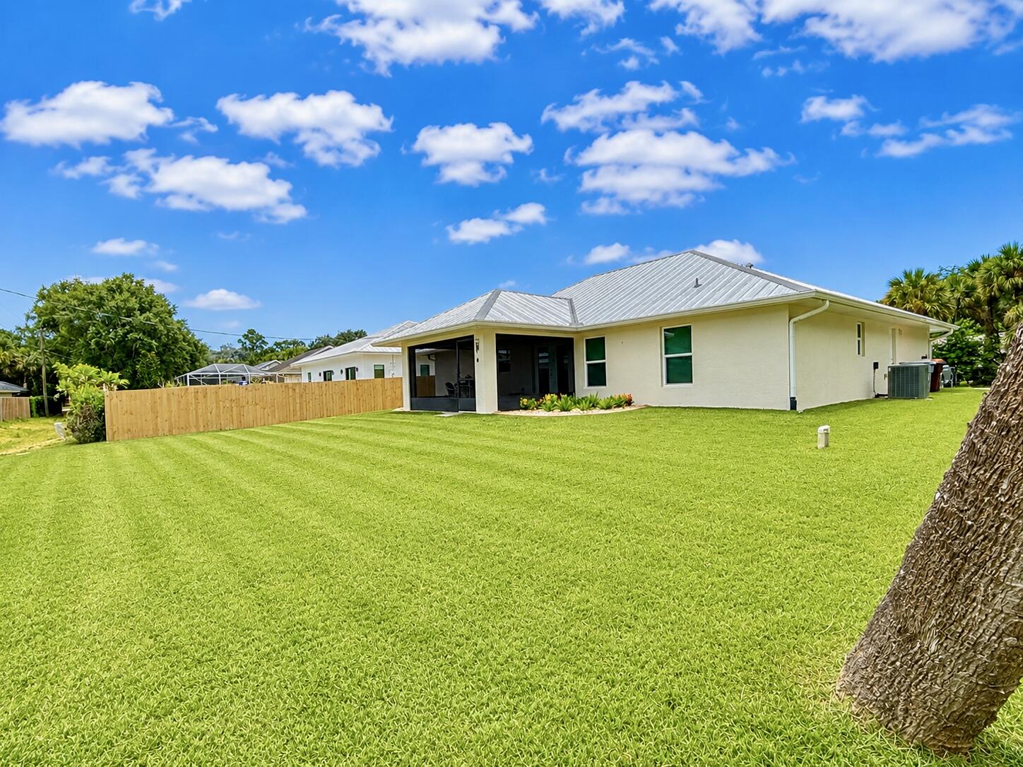 GROVENOR ESTATES UNIT ONE - Residential