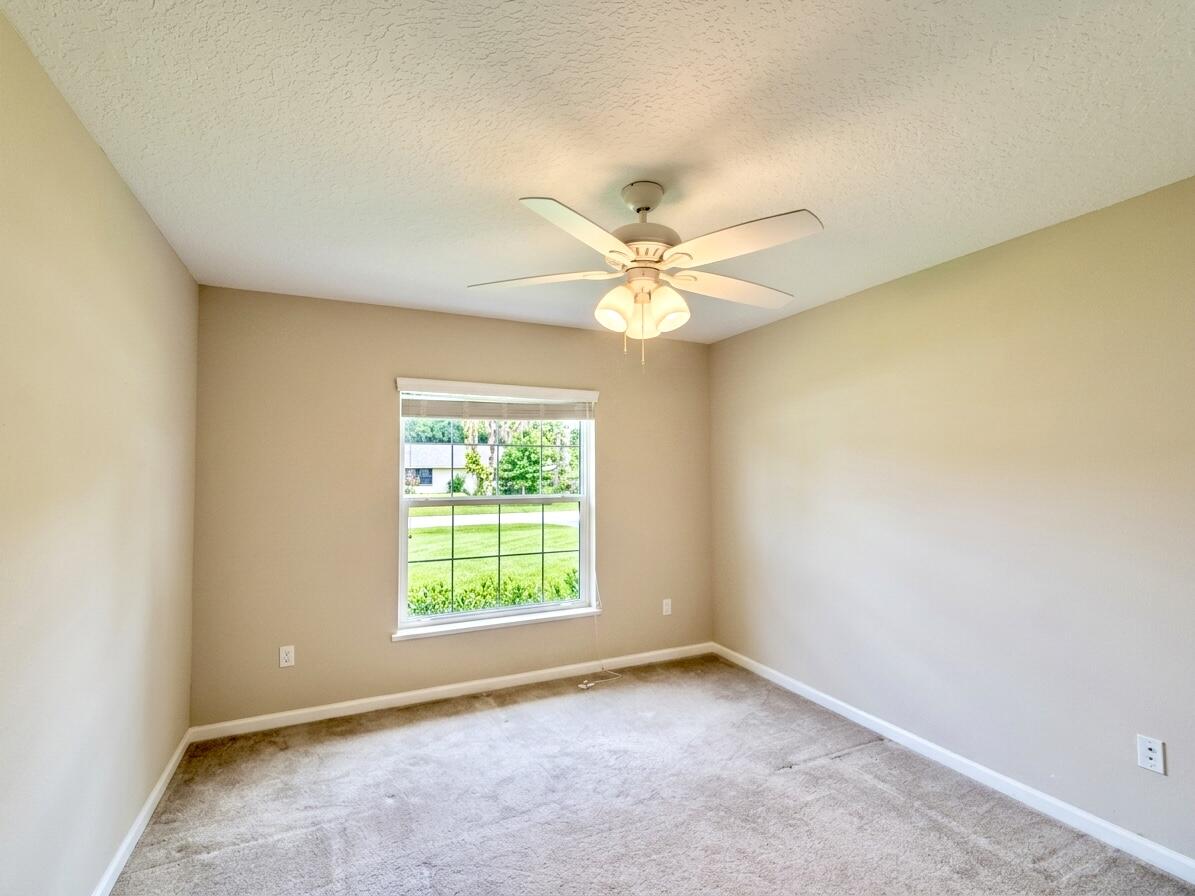 GROVENOR ESTATES UNIT ONE - Residential