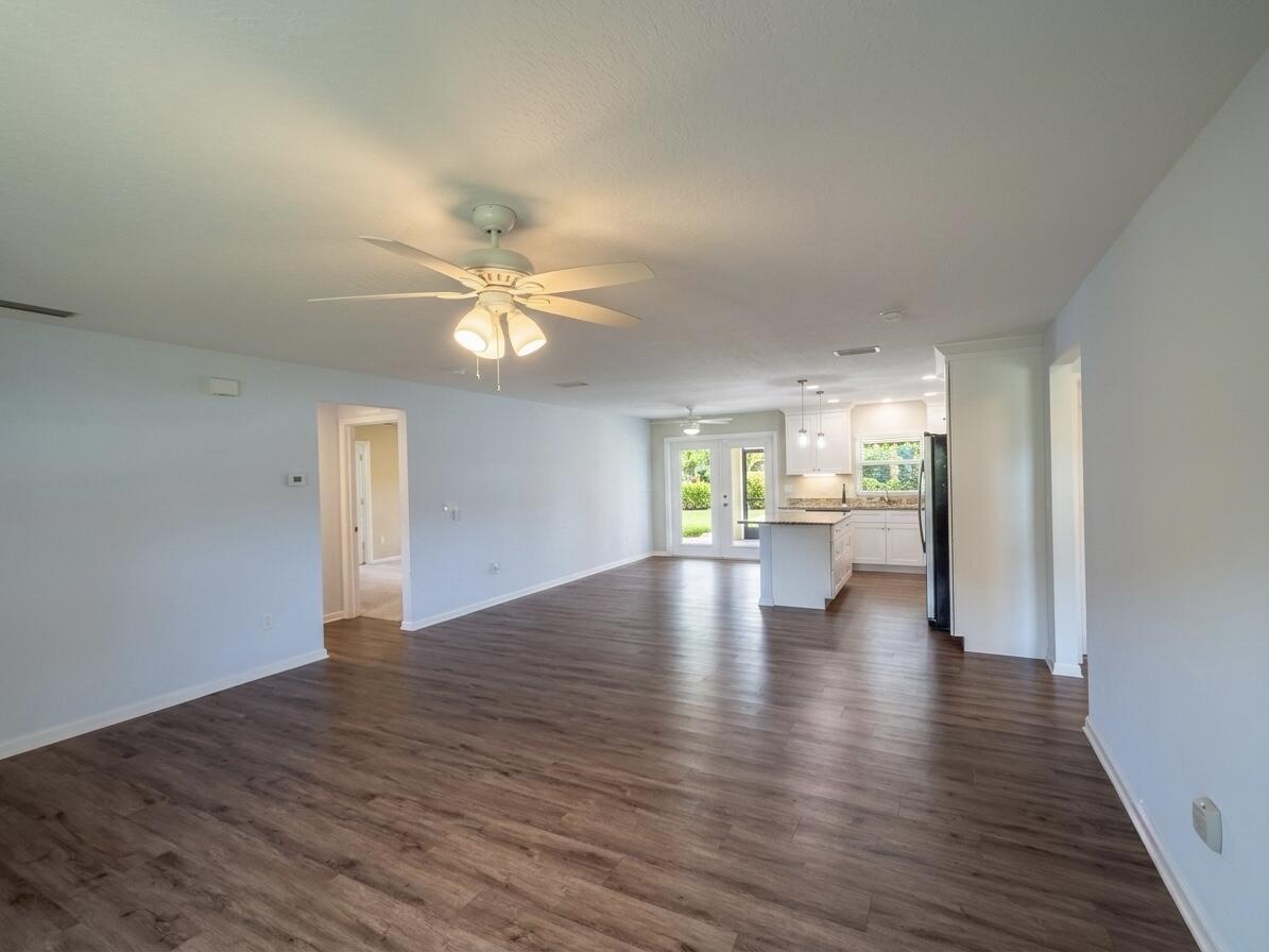 GROVENOR ESTATES UNIT ONE - Residential