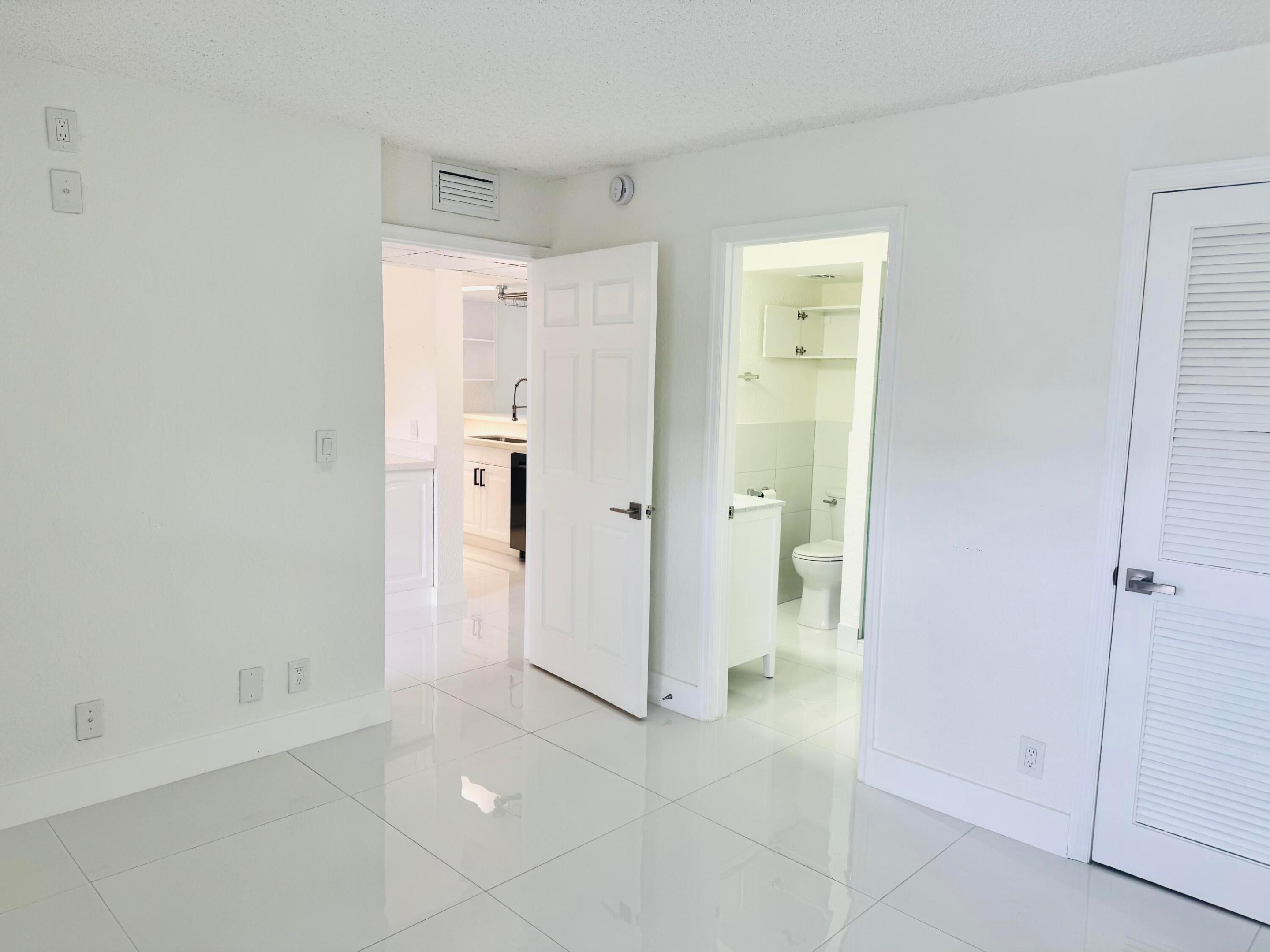 BOCA BAYOU CONDO - Residential Lease