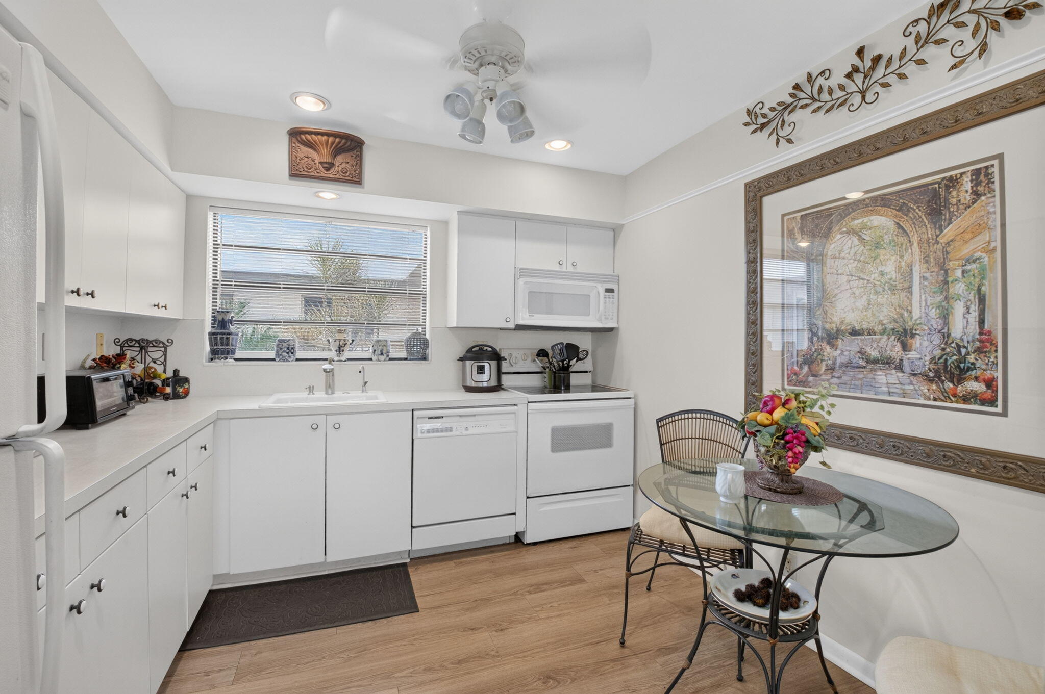 KINGS POINT - Residential Lease