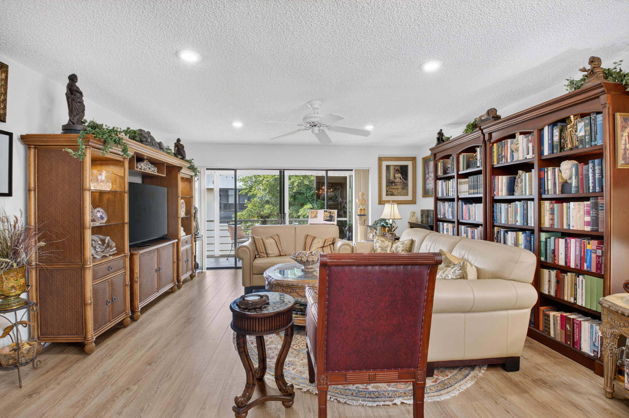 KINGS POINT - Residential Lease