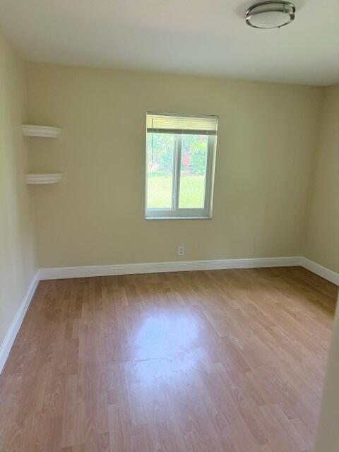 DEBONAIRE ESTATES - Residential Lease