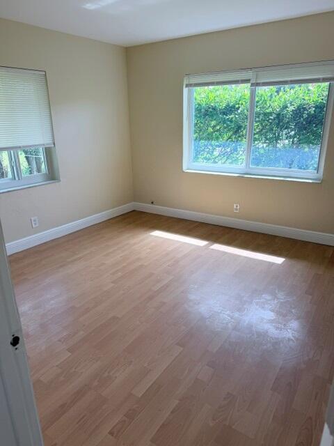 DEBONAIRE ESTATES - Residential Lease