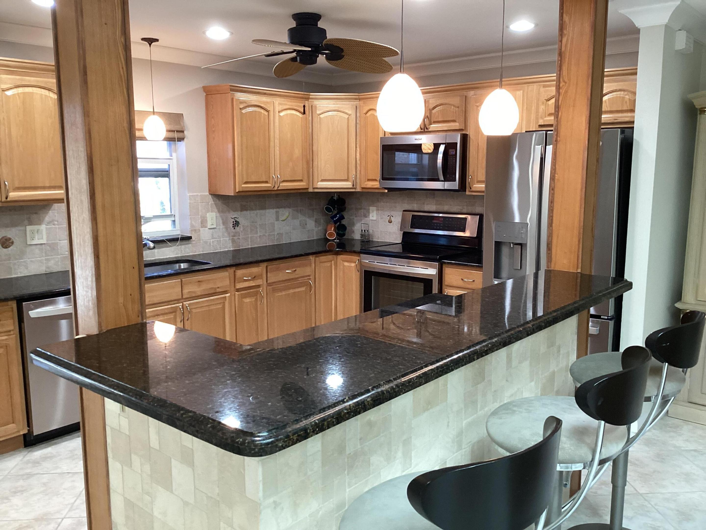 DELRAY VILLAS 4 - Residential