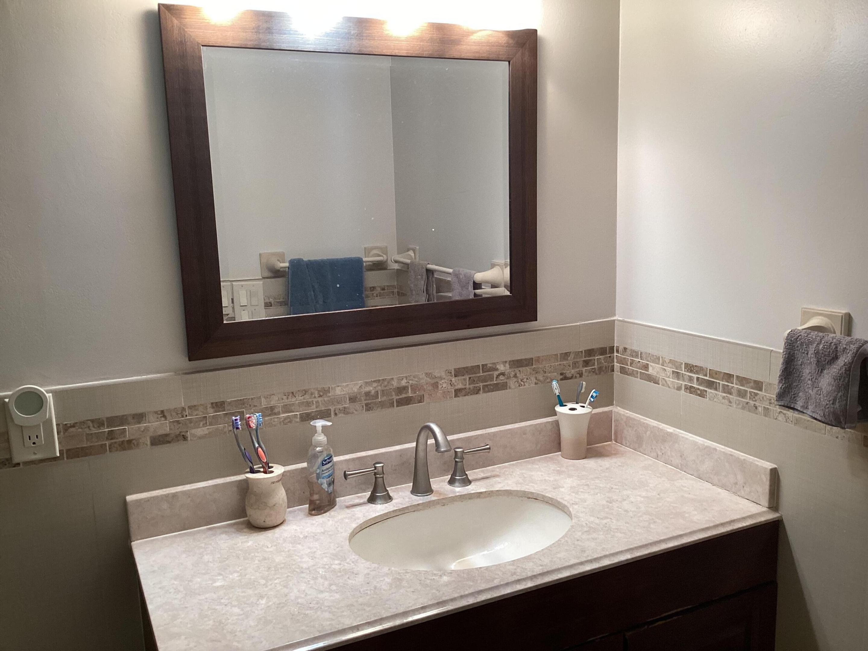 DELRAY VILLAS 4 - Residential