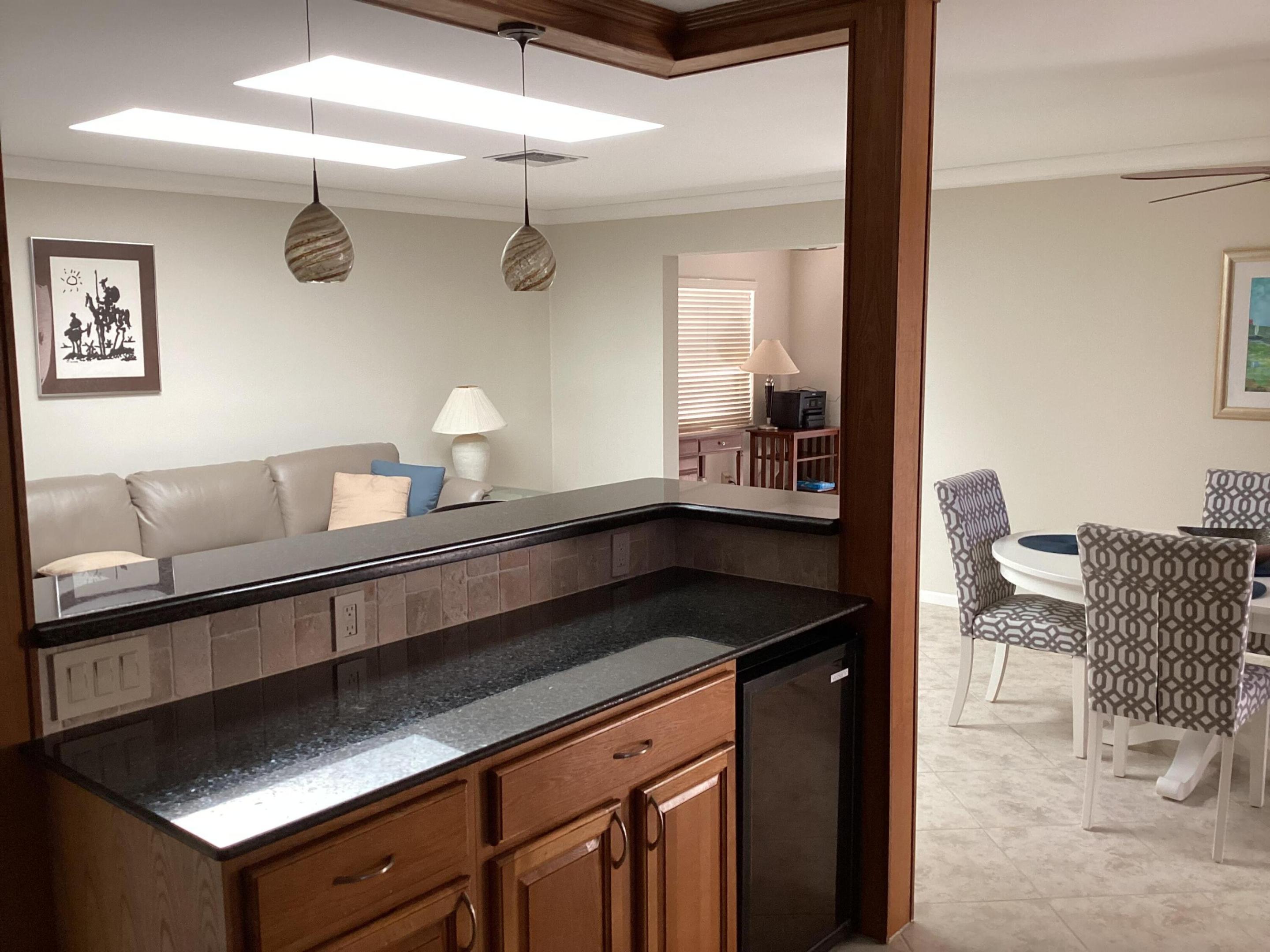 DELRAY VILLAS 4 - Residential
