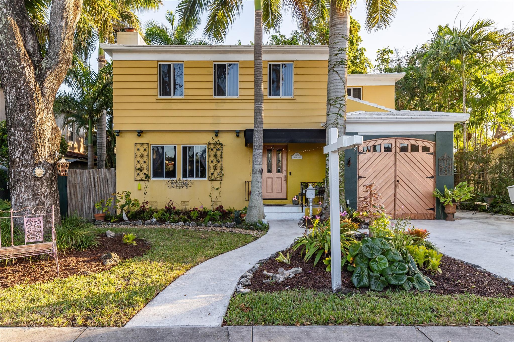 Hollywood Lakes Sec 1-32 - Residential