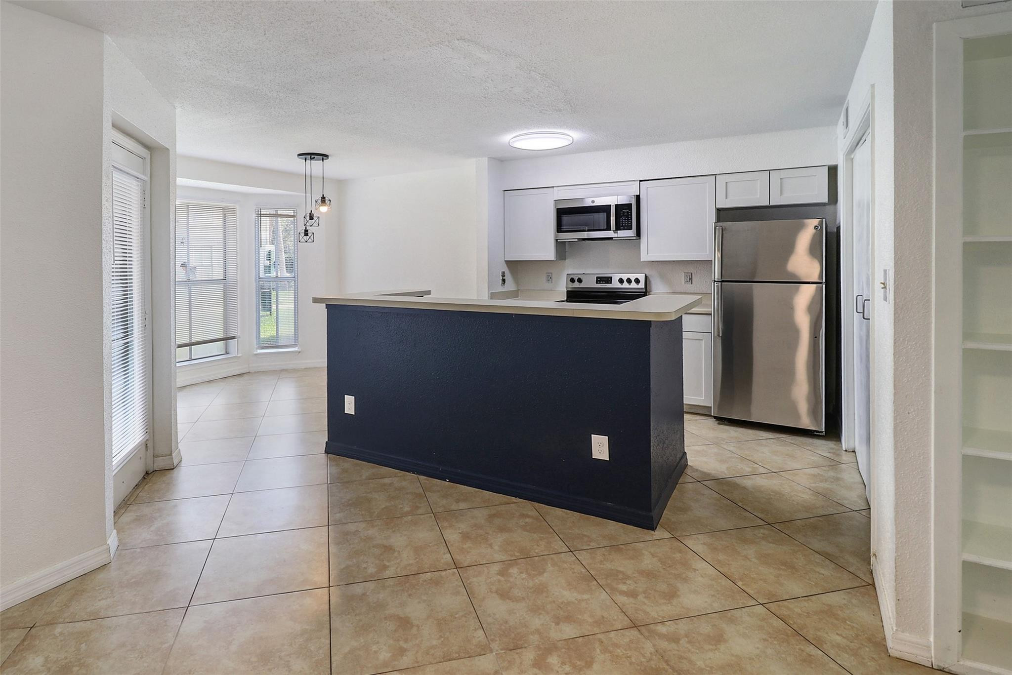 SAVANNAH AT RIVERSIDE - Residential