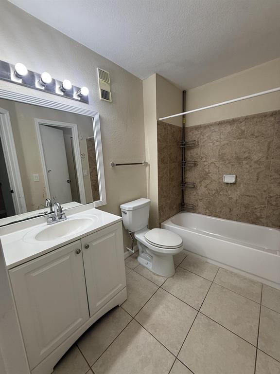 CORAL KEY CONDO - Residential Lease