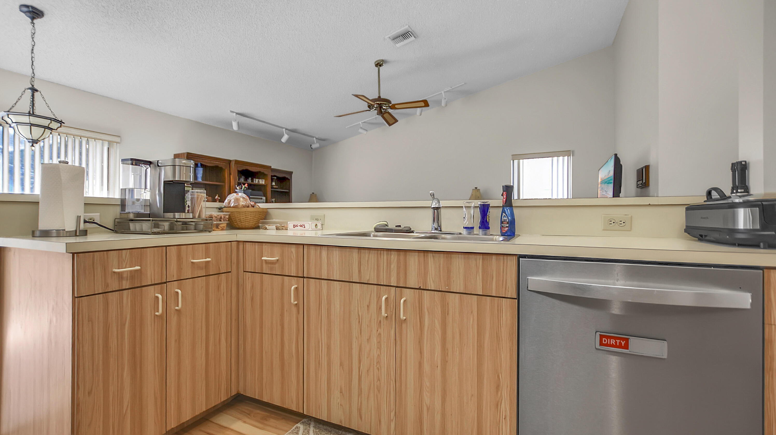 ROYAL PALM VILLAGE - Residential
