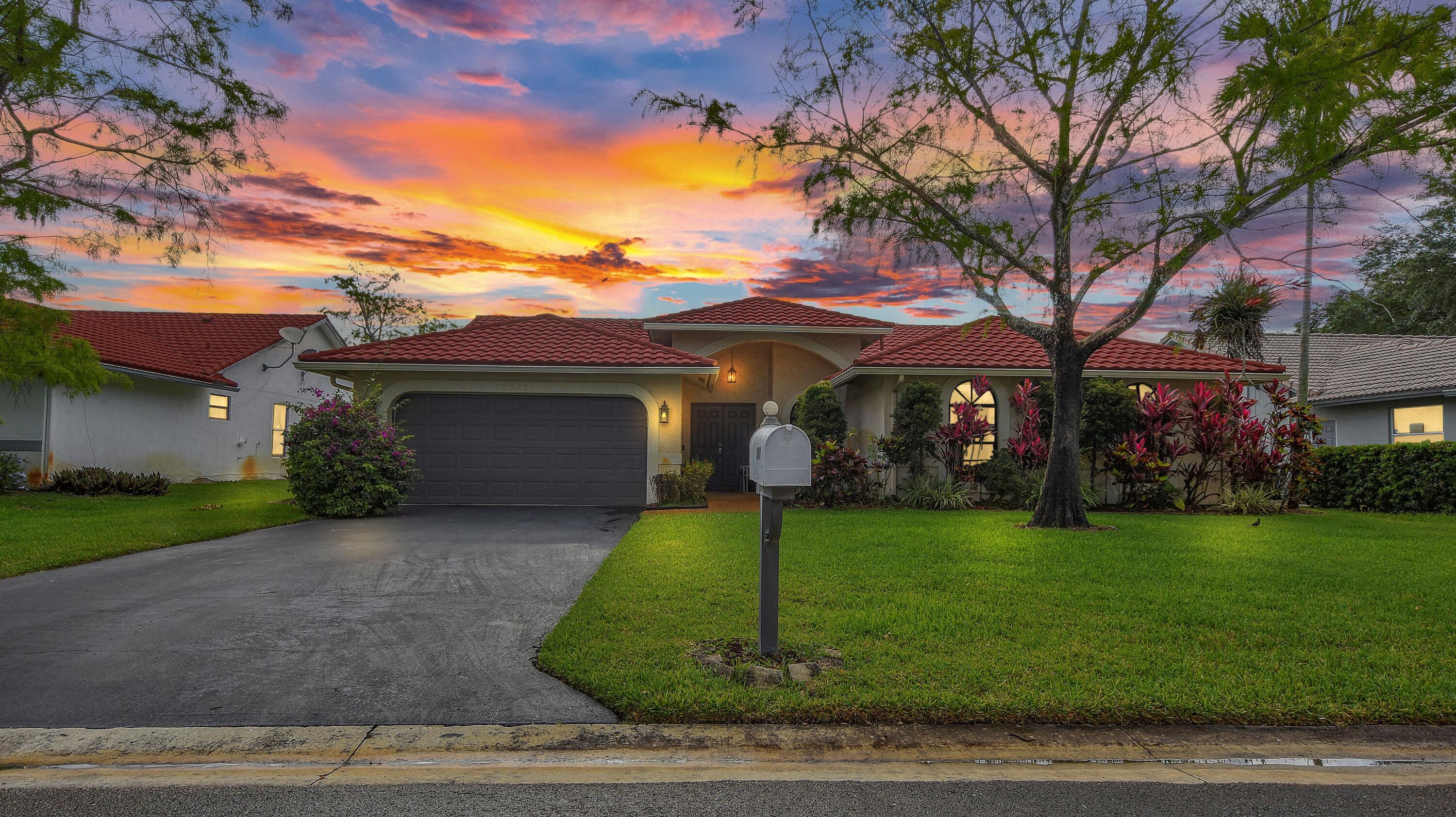 ROYAL PALM VILLAGE - Residential