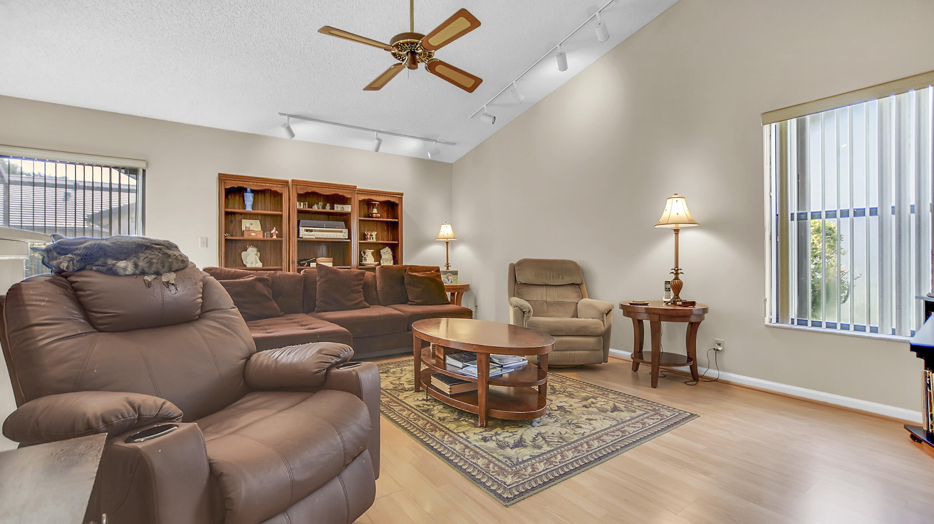 ROYAL PALM VILLAGE - Residential