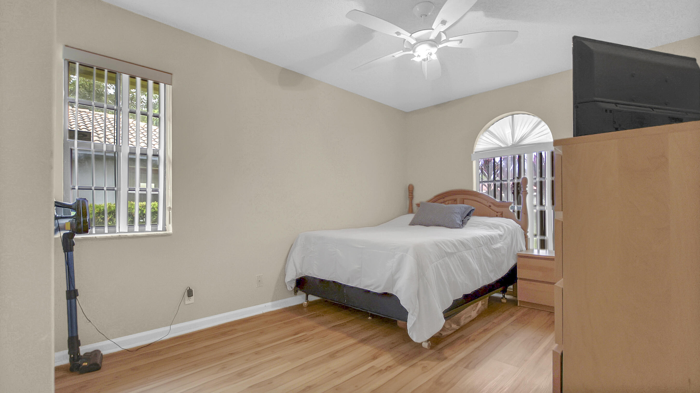 ROYAL PALM VILLAGE - Residential