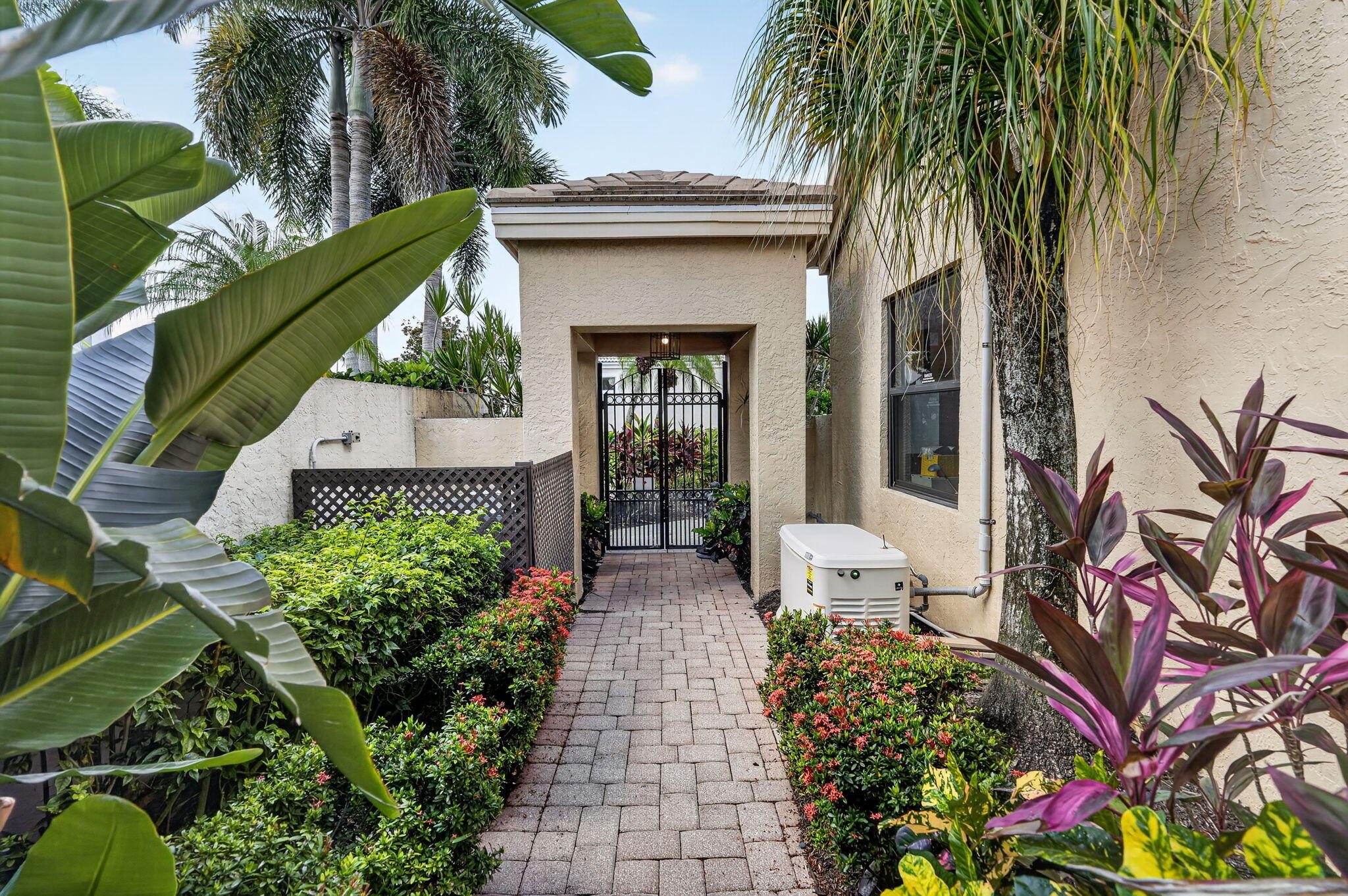 Ballenisles - Residential Lease