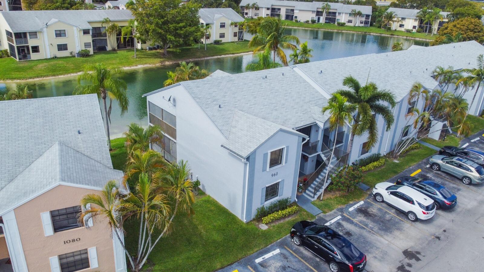 LAKESHORE CONDO I - Residential