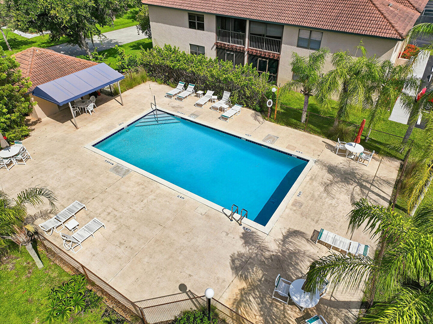 SEAGRASS CONDOMINIUM - Residential