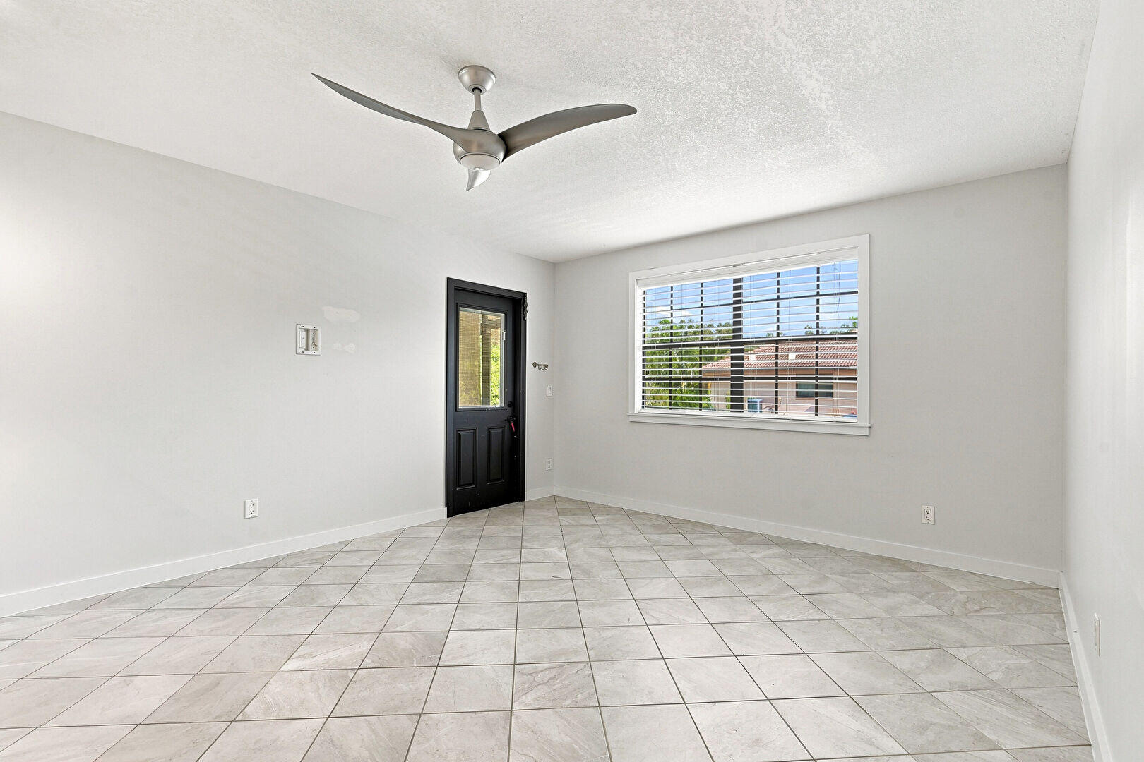 SEAGRASS CONDOMINIUM - Residential