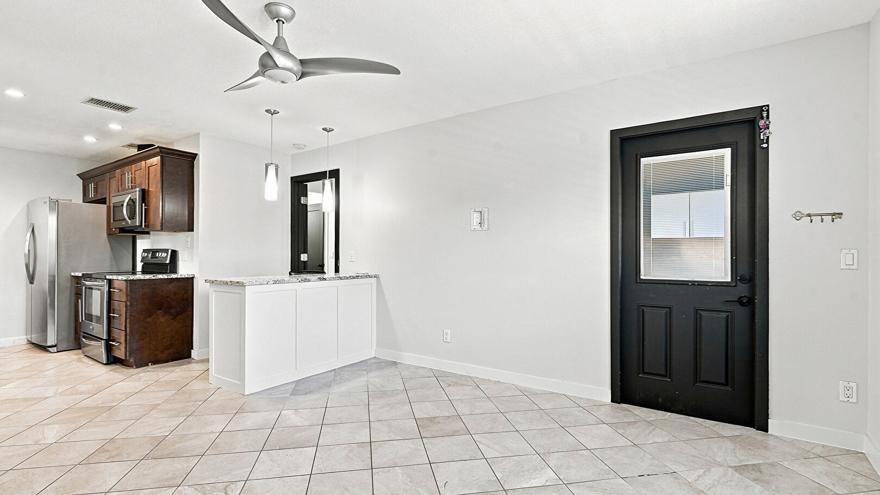 SEAGRASS CONDOMINIUM - Residential