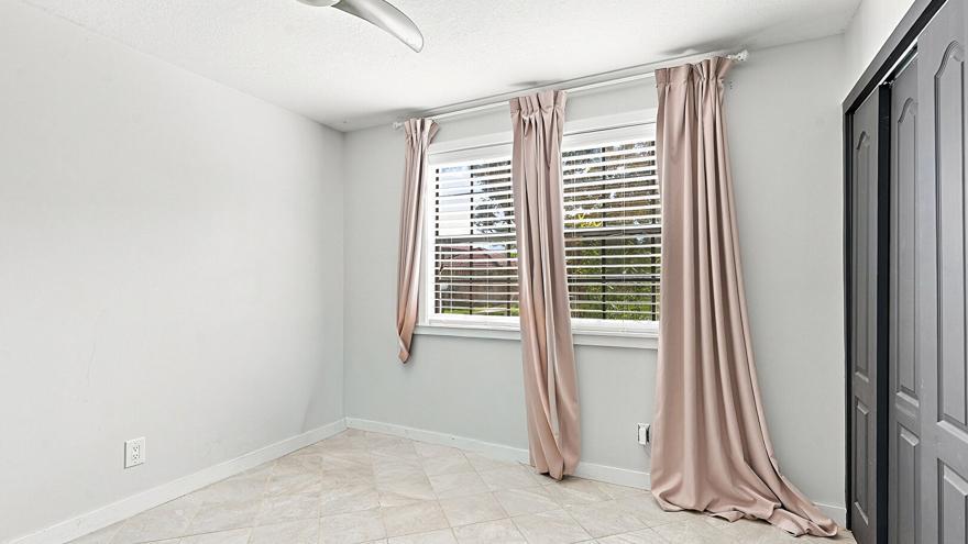 SEAGRASS CONDOMINIUM - Residential