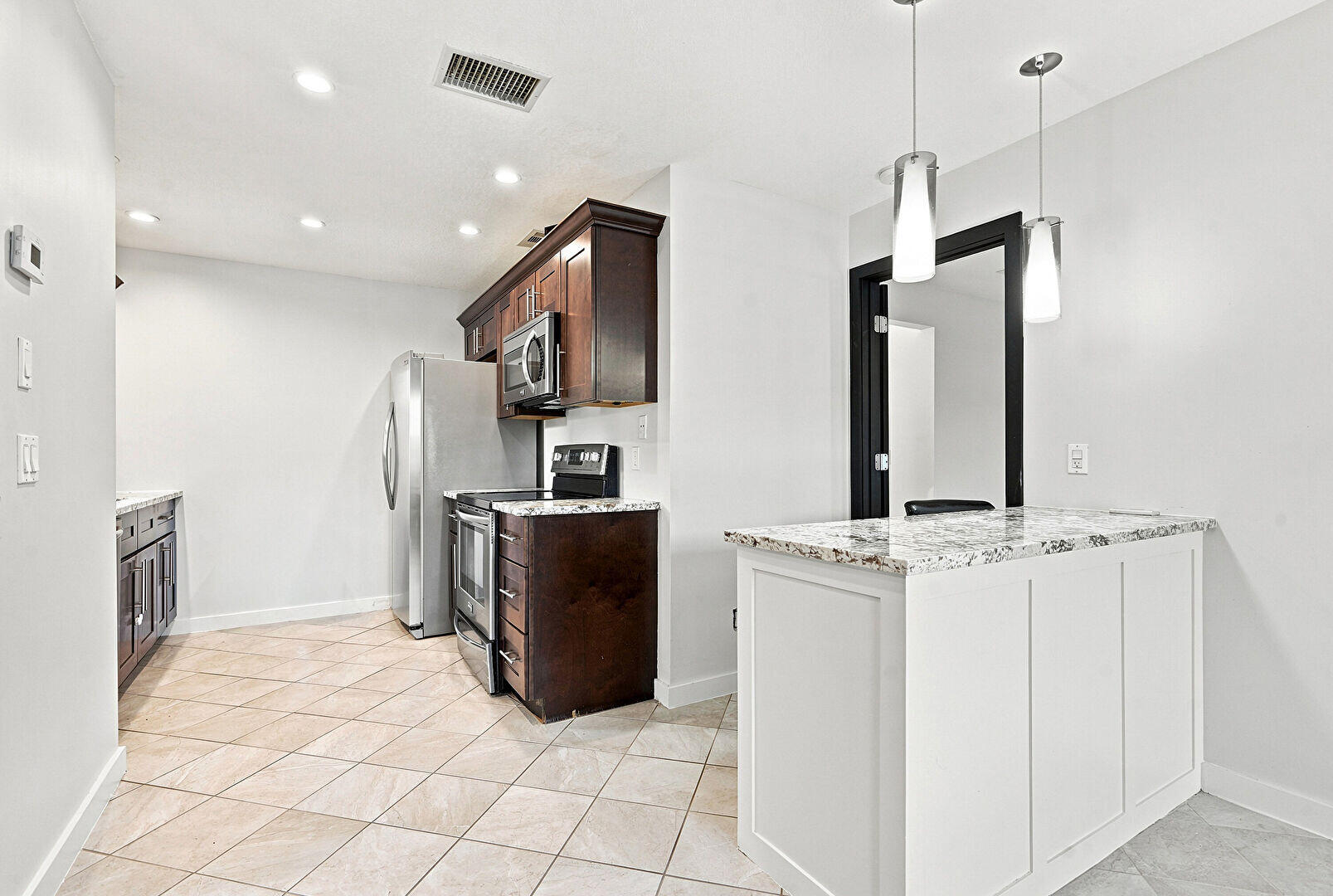 SEAGRASS CONDOMINIUM - Residential