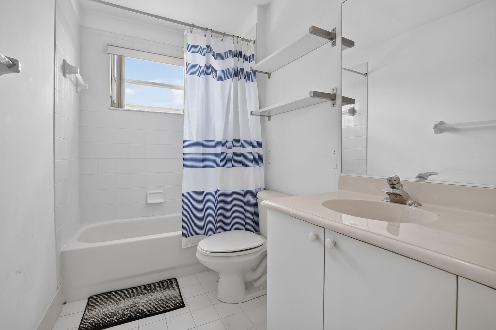 SILVER LAKES PHASE III REPLAT - Residential
