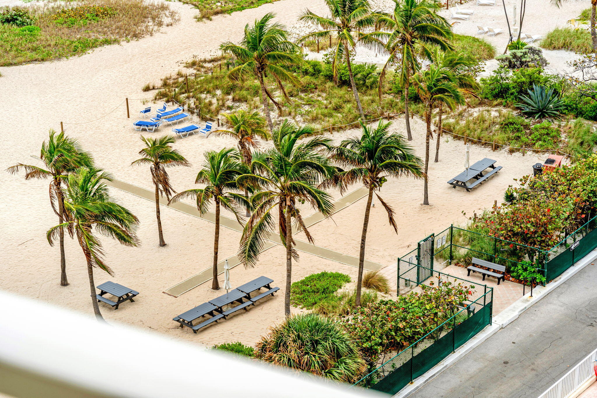 ADMIRALTY TOWERS CONDOMINIUM - Residential Lease