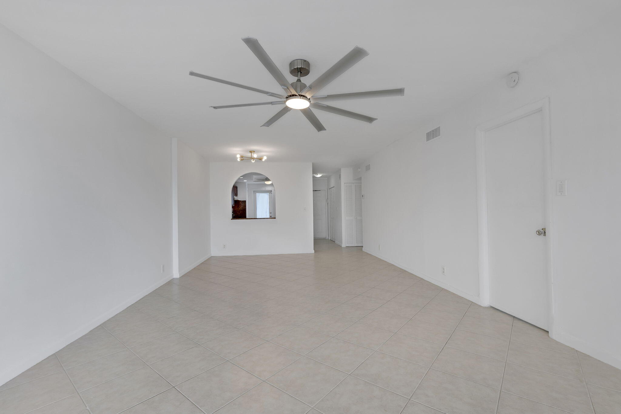 ADMIRALTY TOWERS CONDOMINIUM - Residential Lease