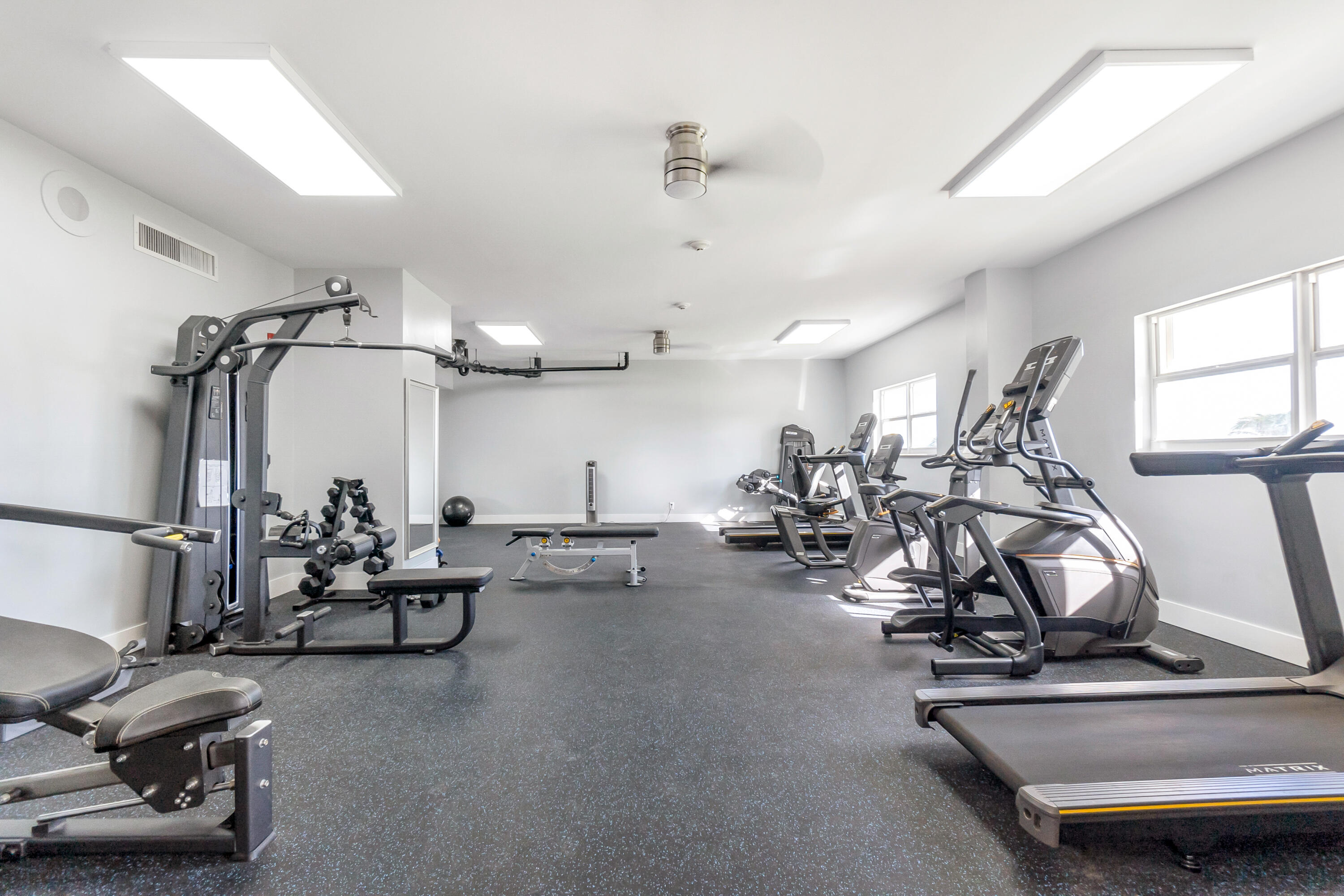 ADMIRALTY TOWERS CONDOMINIUM - Residential Lease