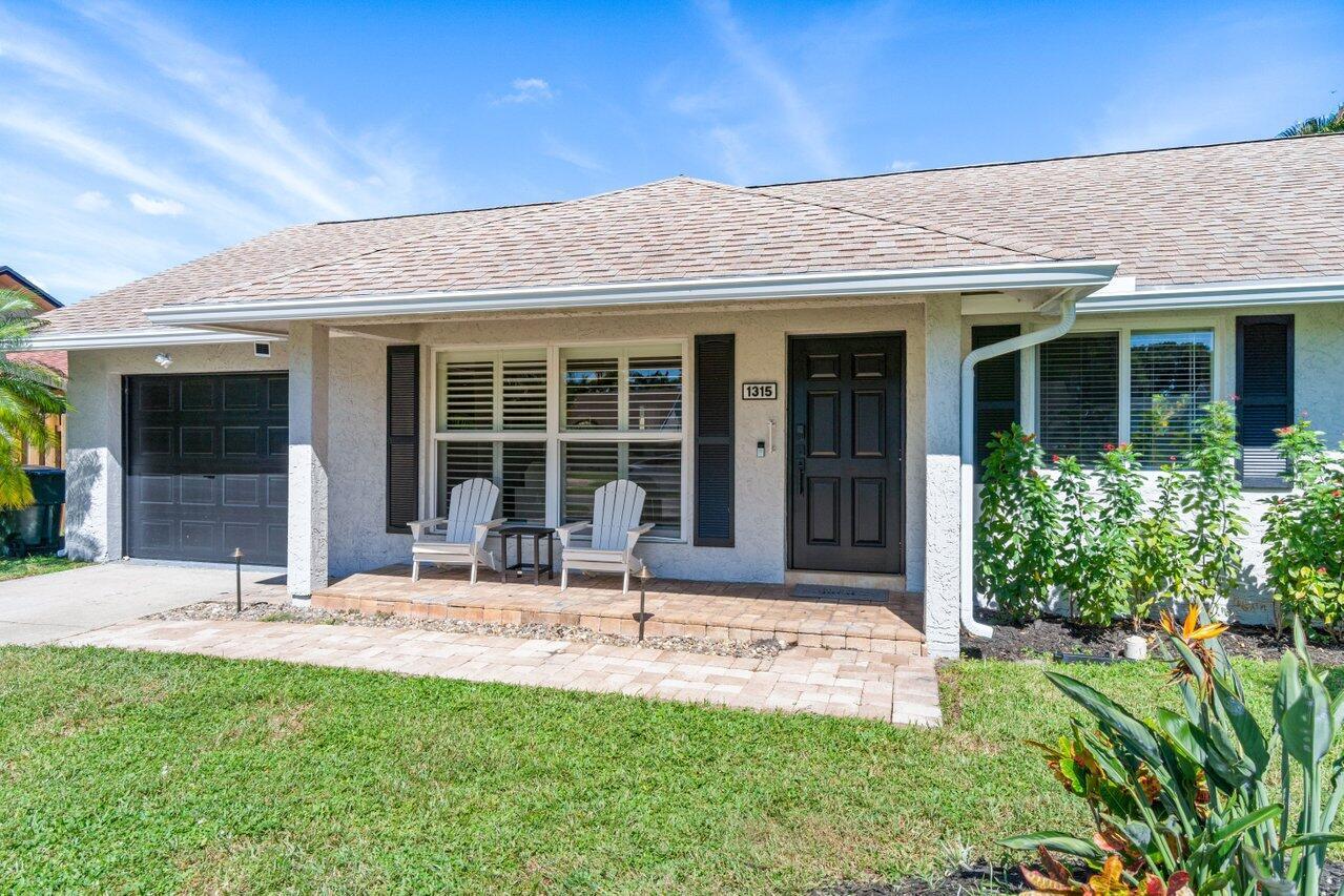 TROPIC PALMS 2 - Residential