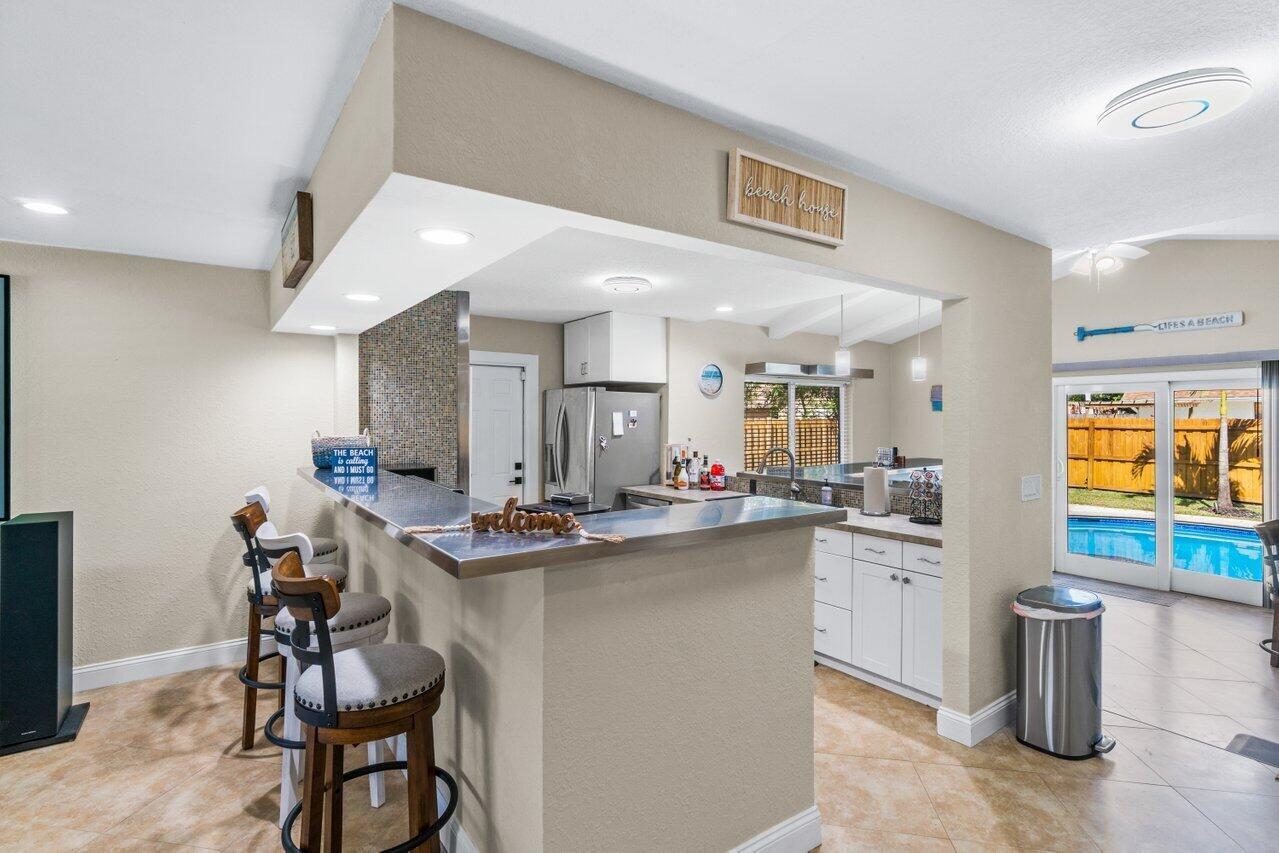 TROPIC PALMS 2 - Residential