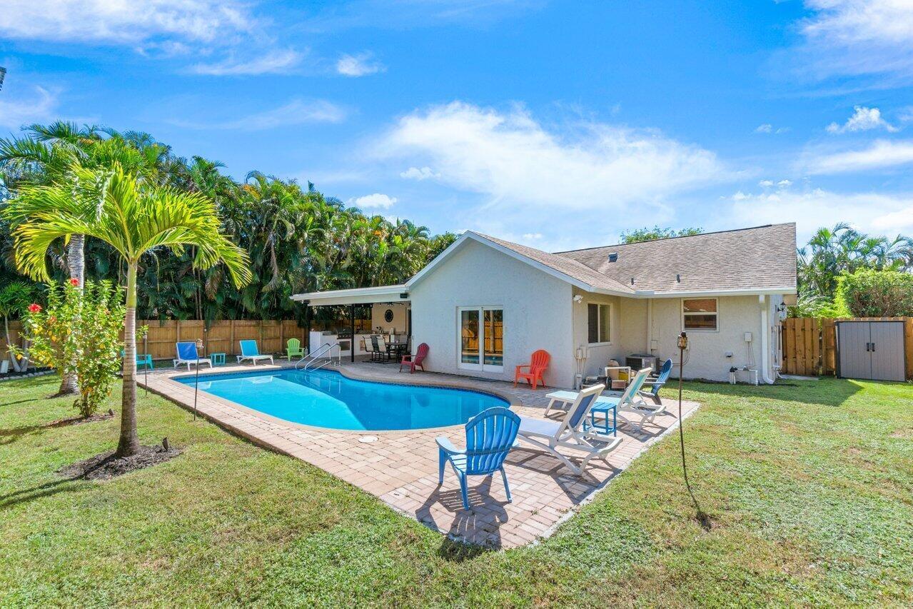 TROPIC PALMS 2 - Residential