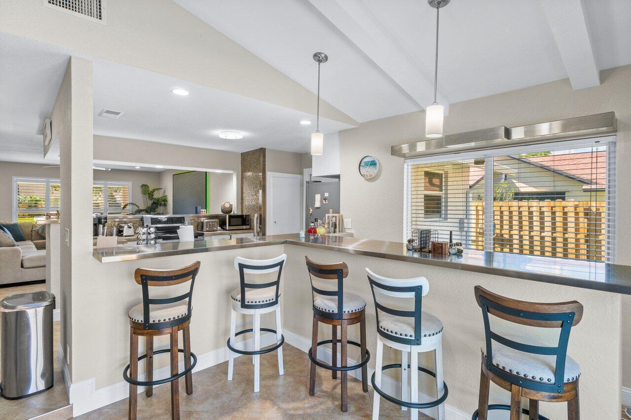 TROPIC PALMS 2 - Residential