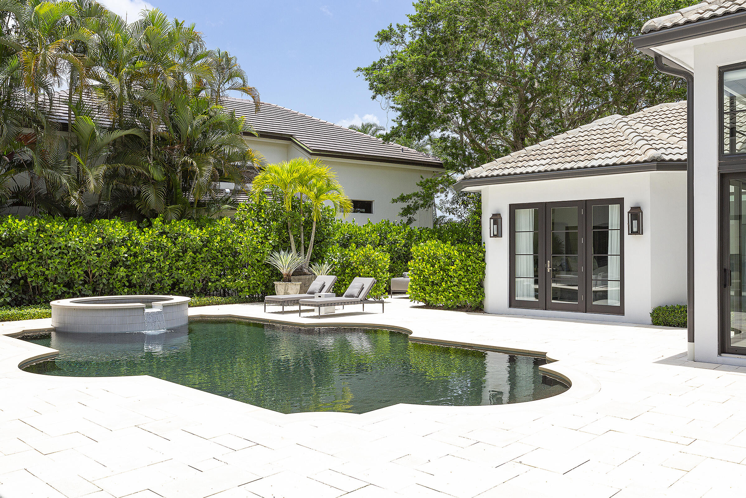 WINDING OAKS - Residential