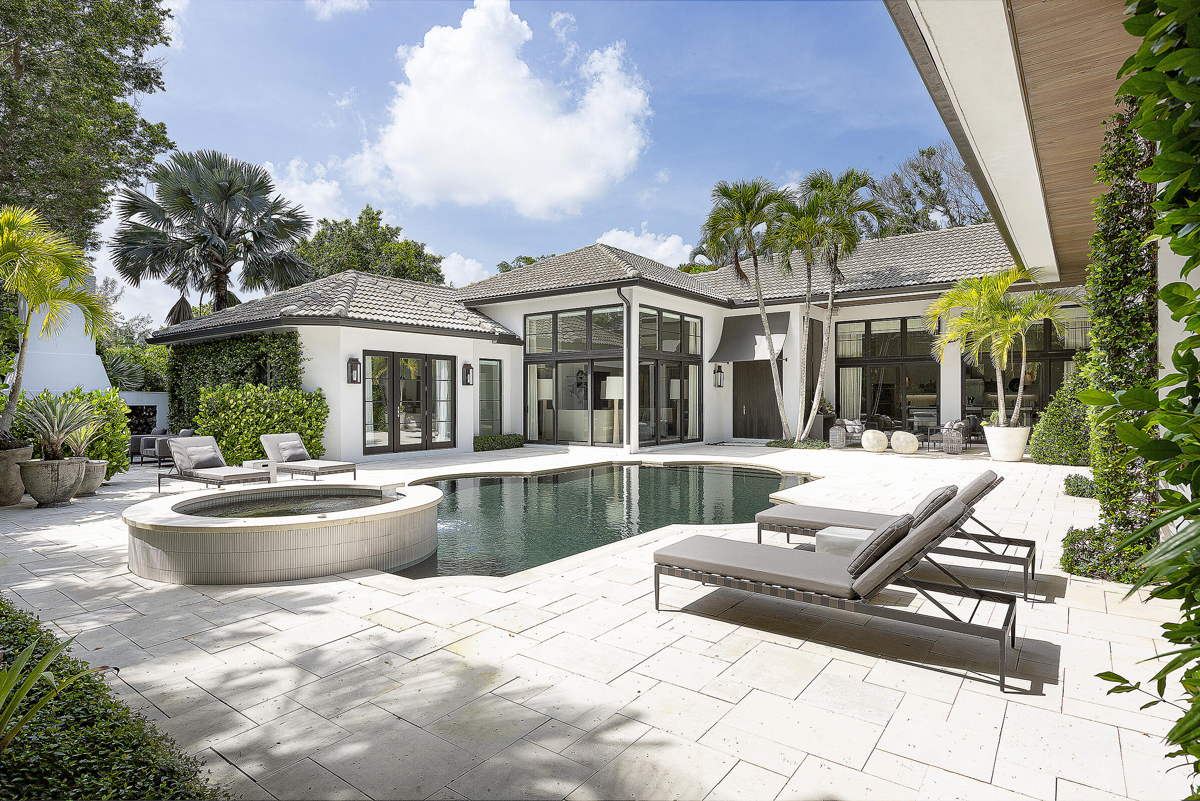 WINDING OAKS - Residential