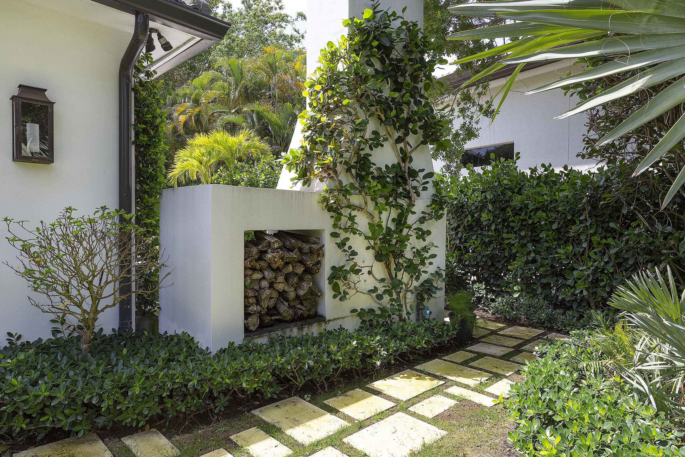 WINDING OAKS - Residential