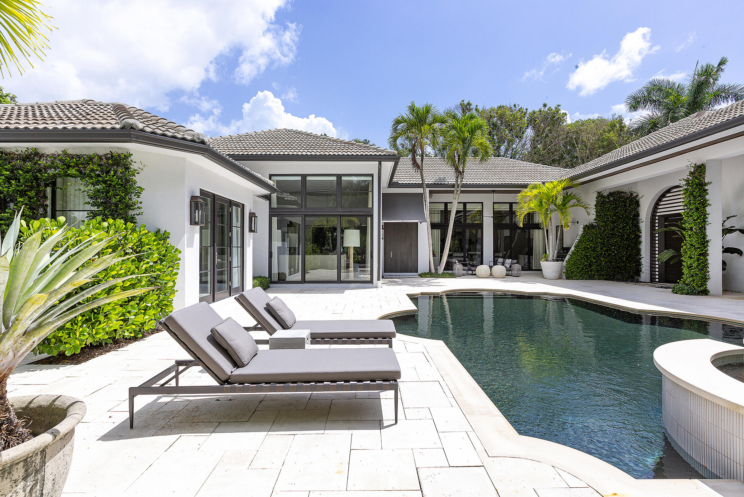 WINDING OAKS - Residential