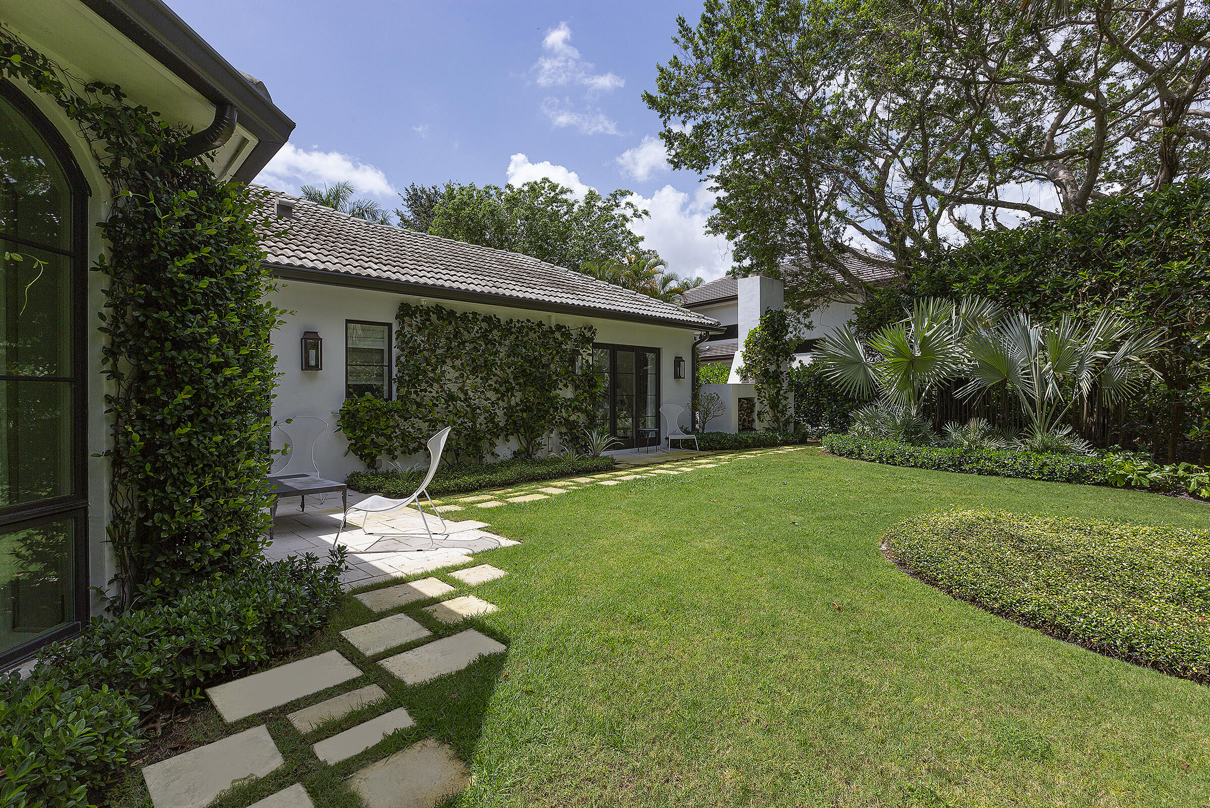 WINDING OAKS - Residential