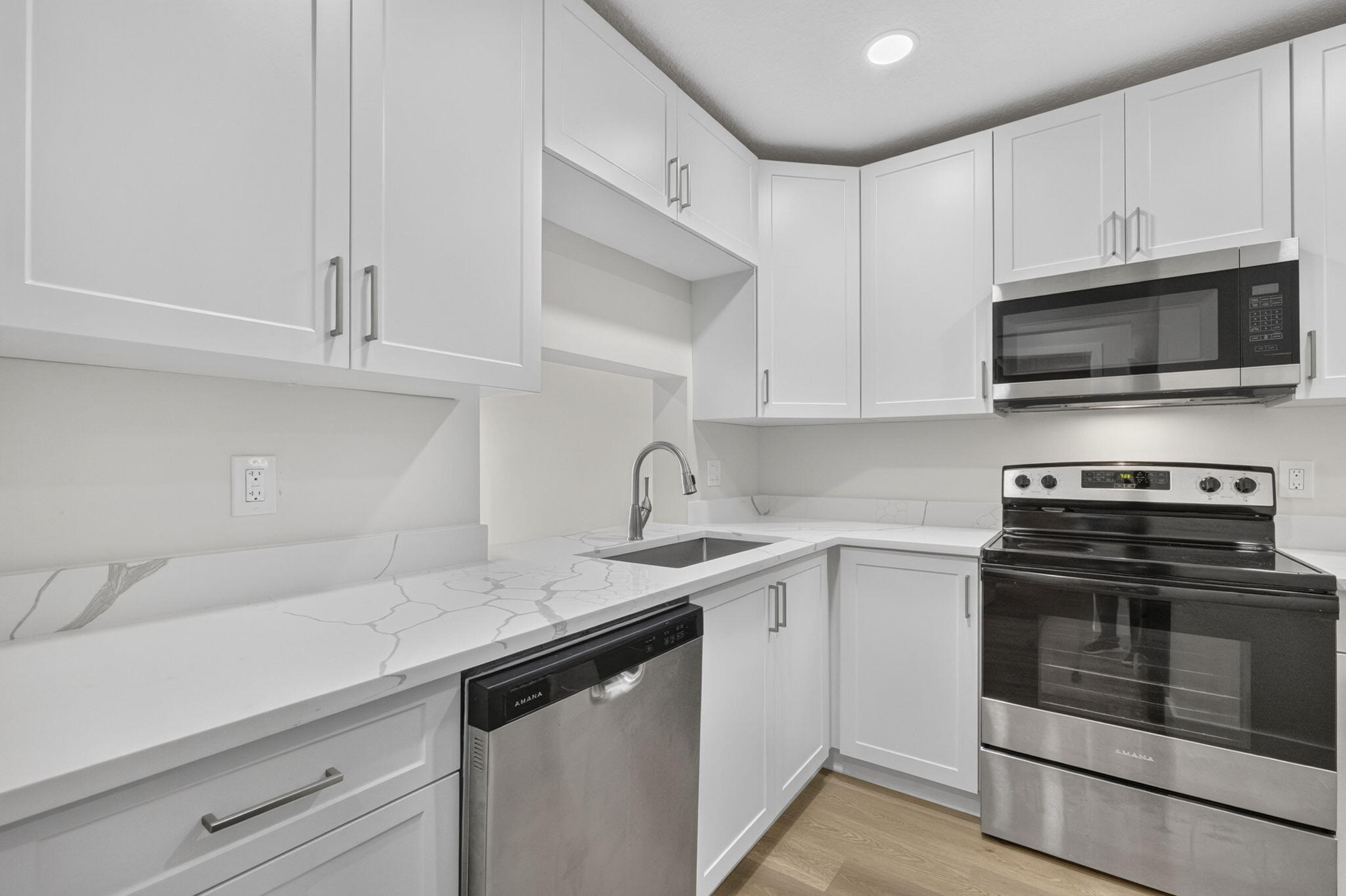 CYPRESS AT WOODMONT III - Residential
