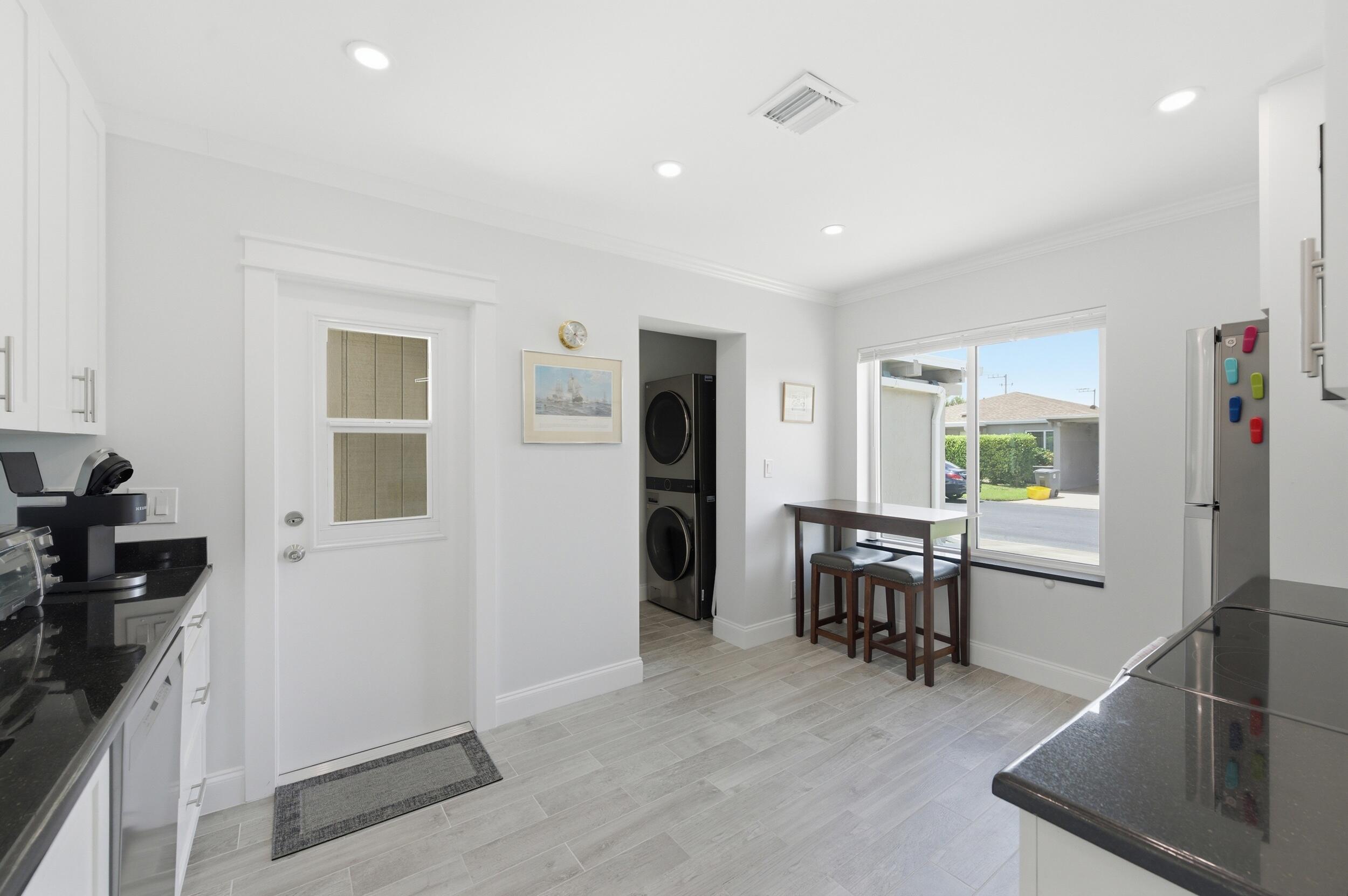 CAMELOT VILLAGE SEC 2 - Residential Lease