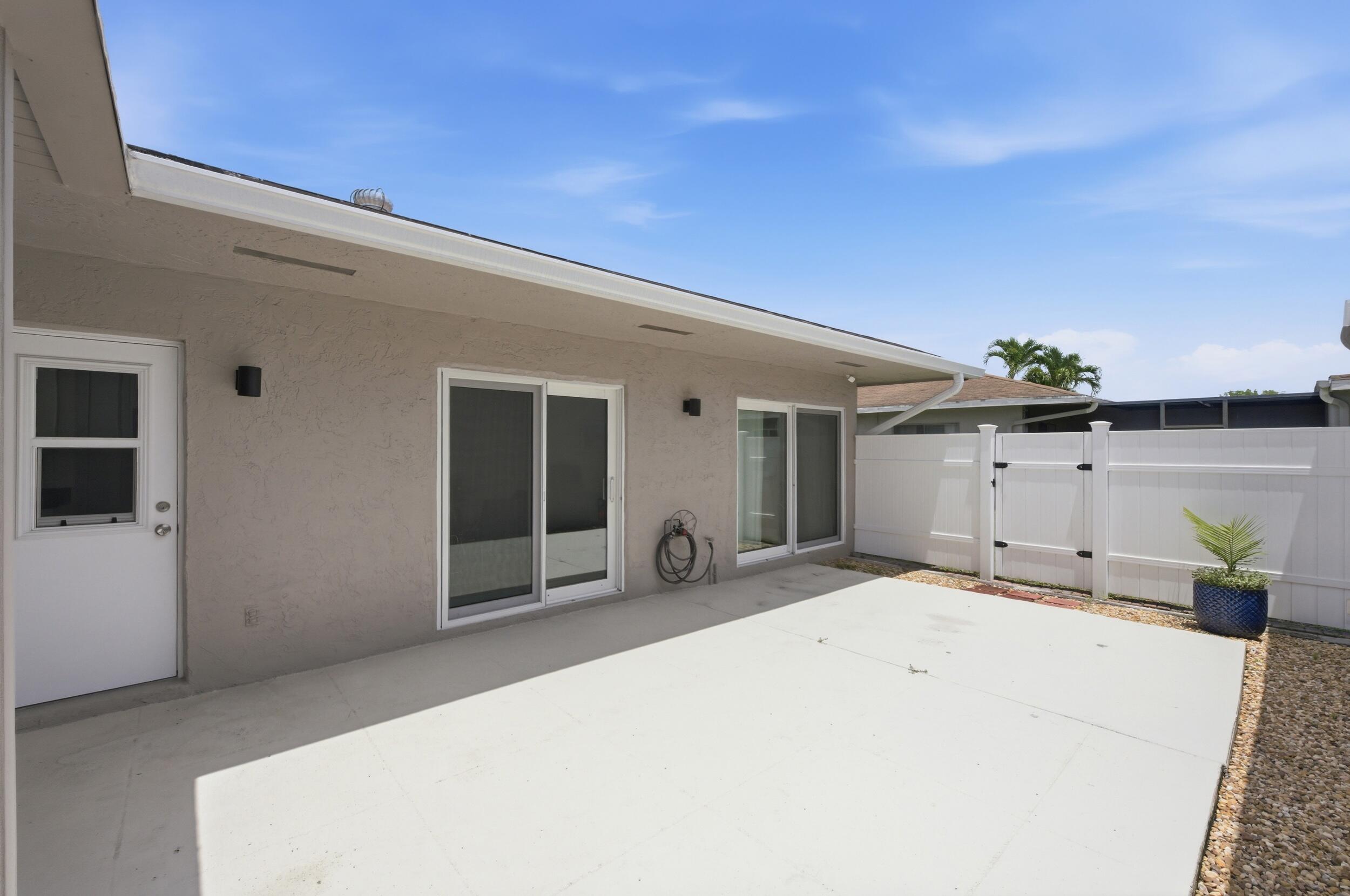 CAMELOT VILLAGE SEC 2 - Residential Lease