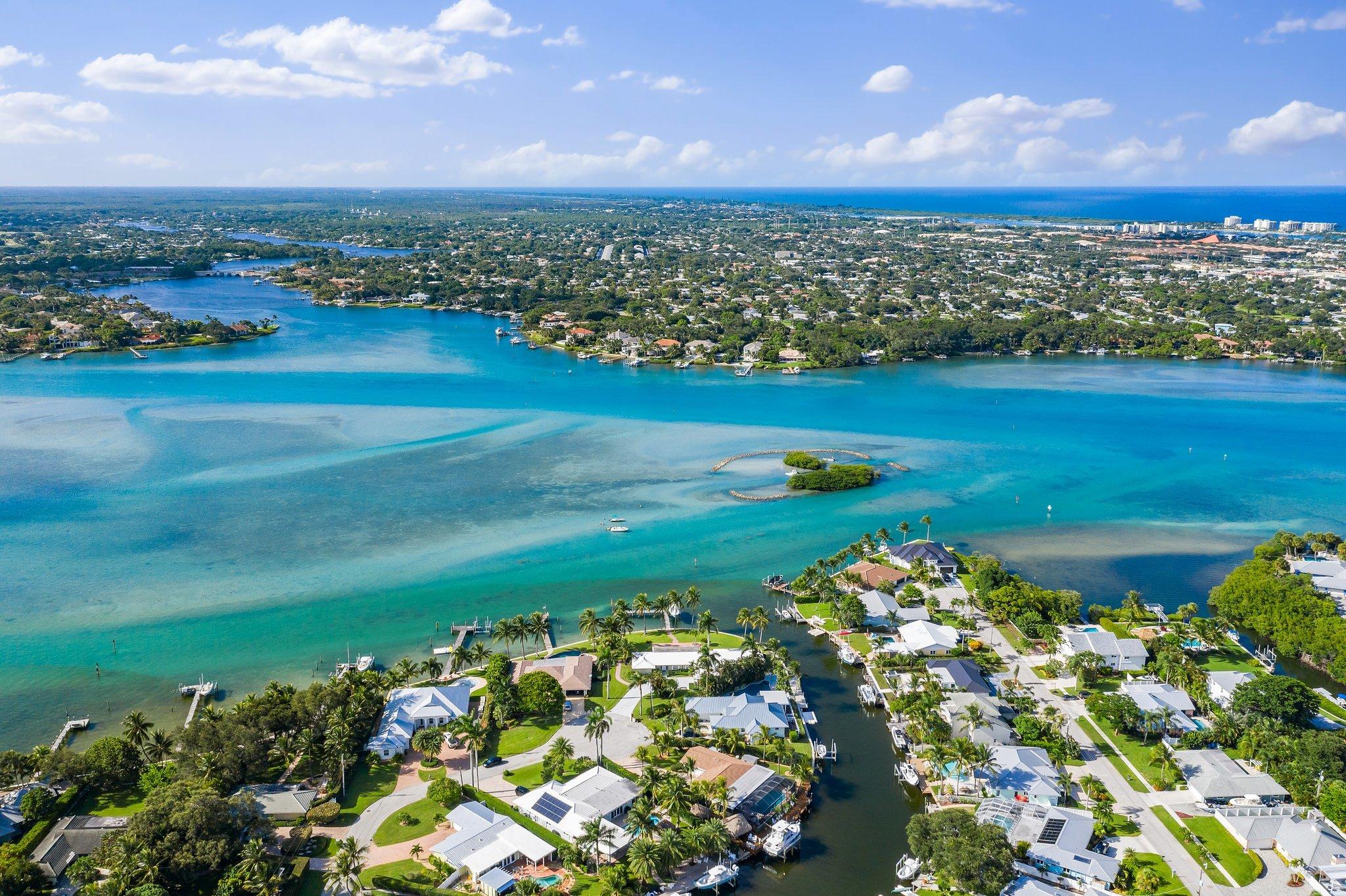 RIO VISTA OF ISLAND SHORES - Residential