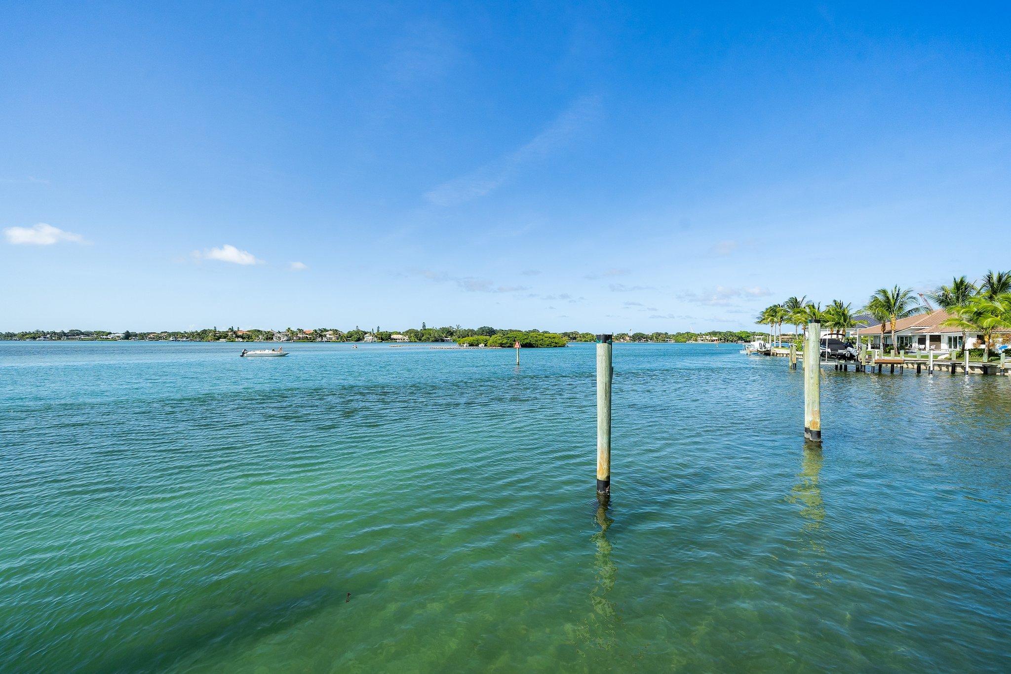 RIO VISTA OF ISLAND SHORES - Residential